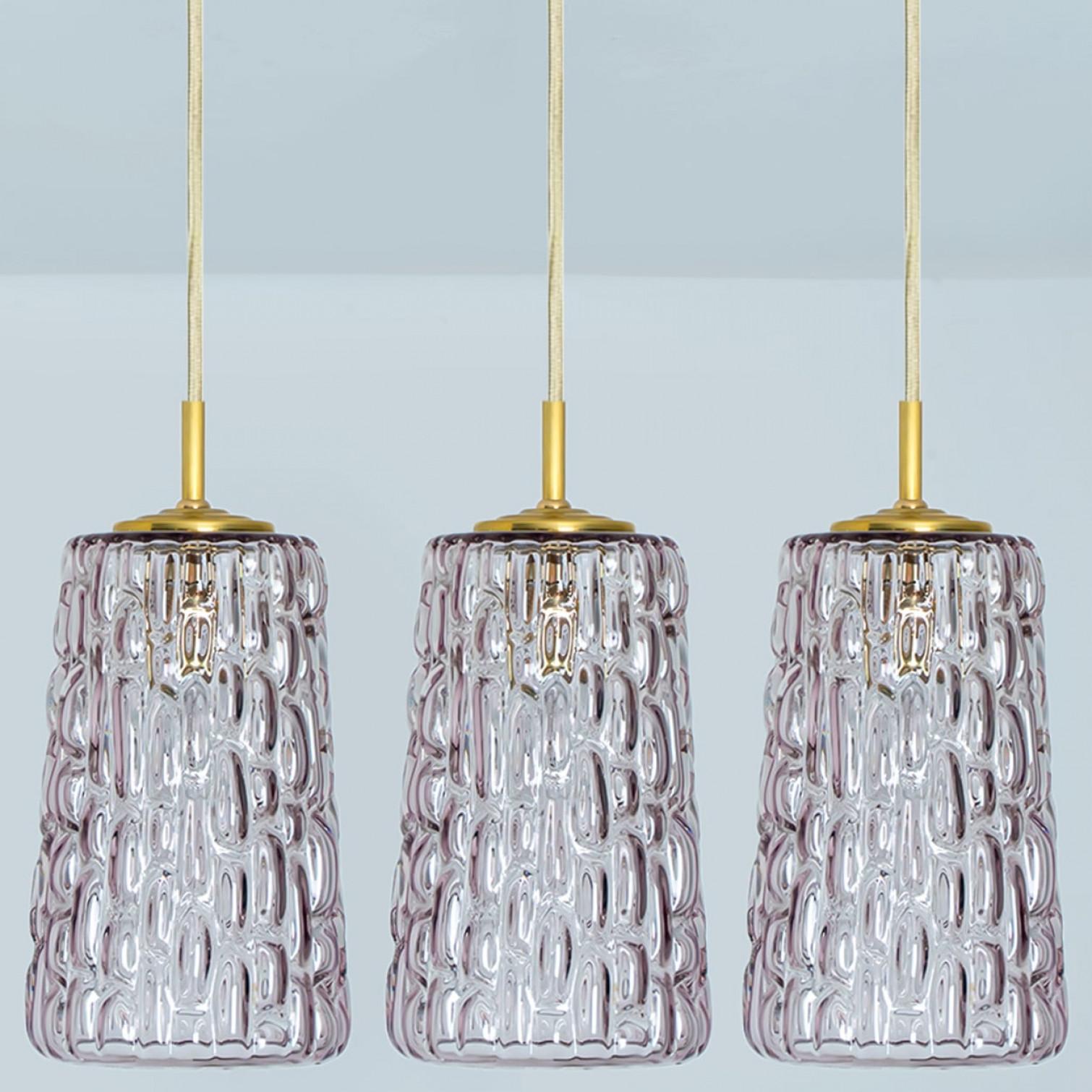 Varias lámparas colgantes de cristal morado al estilo de Kalmar, años 50 Austríaco en venta