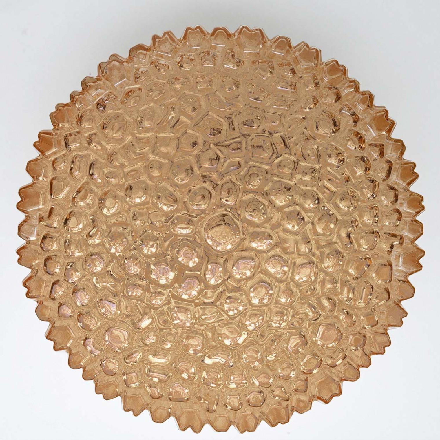 Mehrere runde Wandleuchten aus bernsteinfarbenem Strukturglas, Limburg, 1970 im Angebot 6