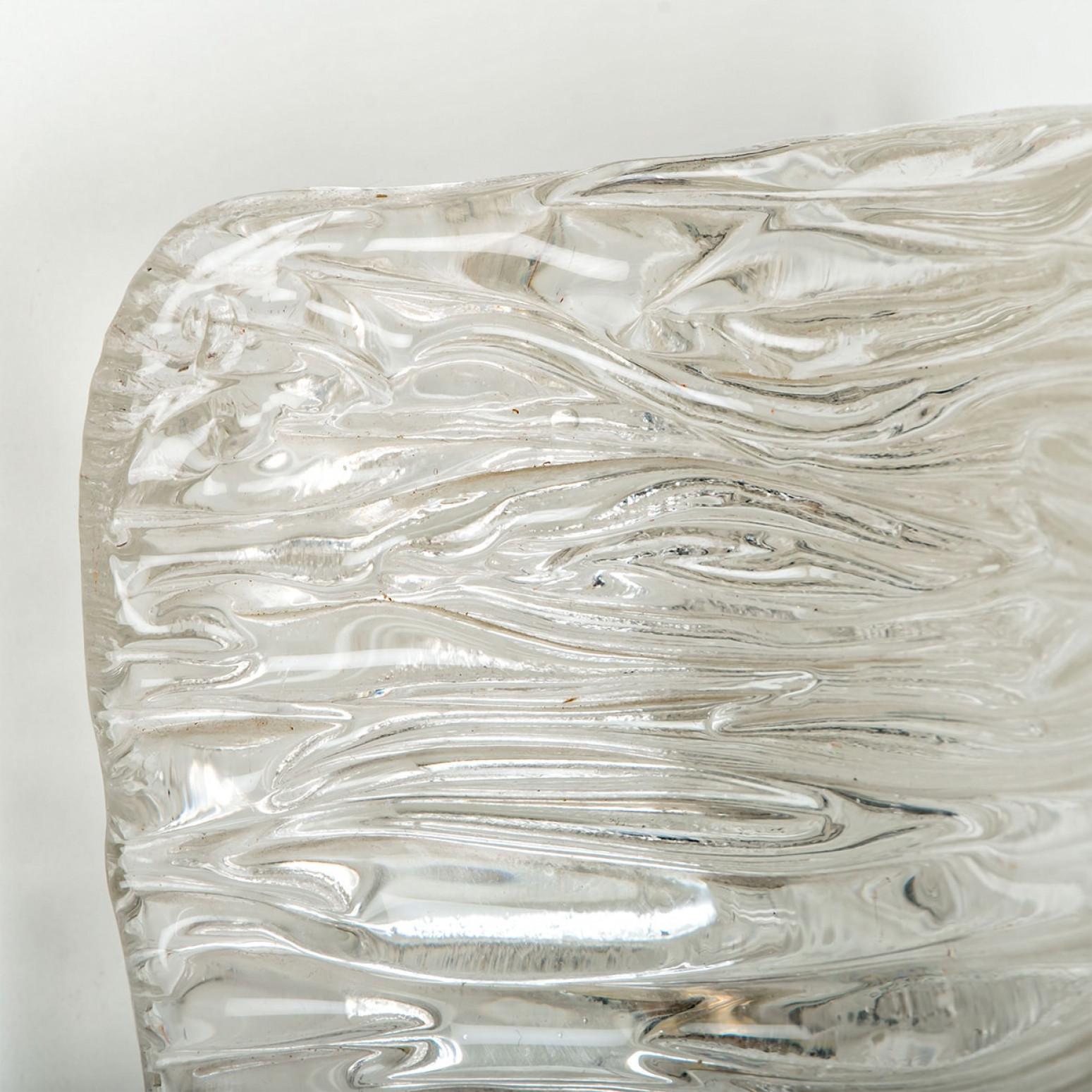 Several Solid Glass and Brass Wall Lights by J.T. Kalmar, 1960 Alemán en venta