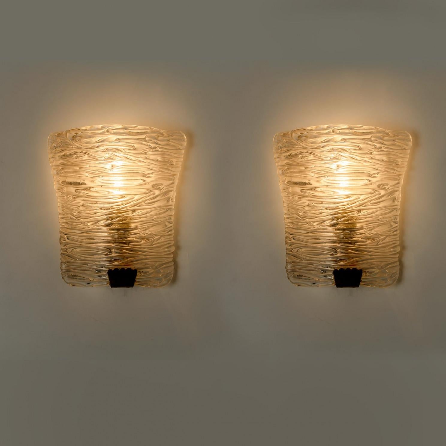 Several Solid Glass and Brass Wall Lights by J.T. Kalmar, 1960 en Bueno estado para la venta en Rijssen, NL