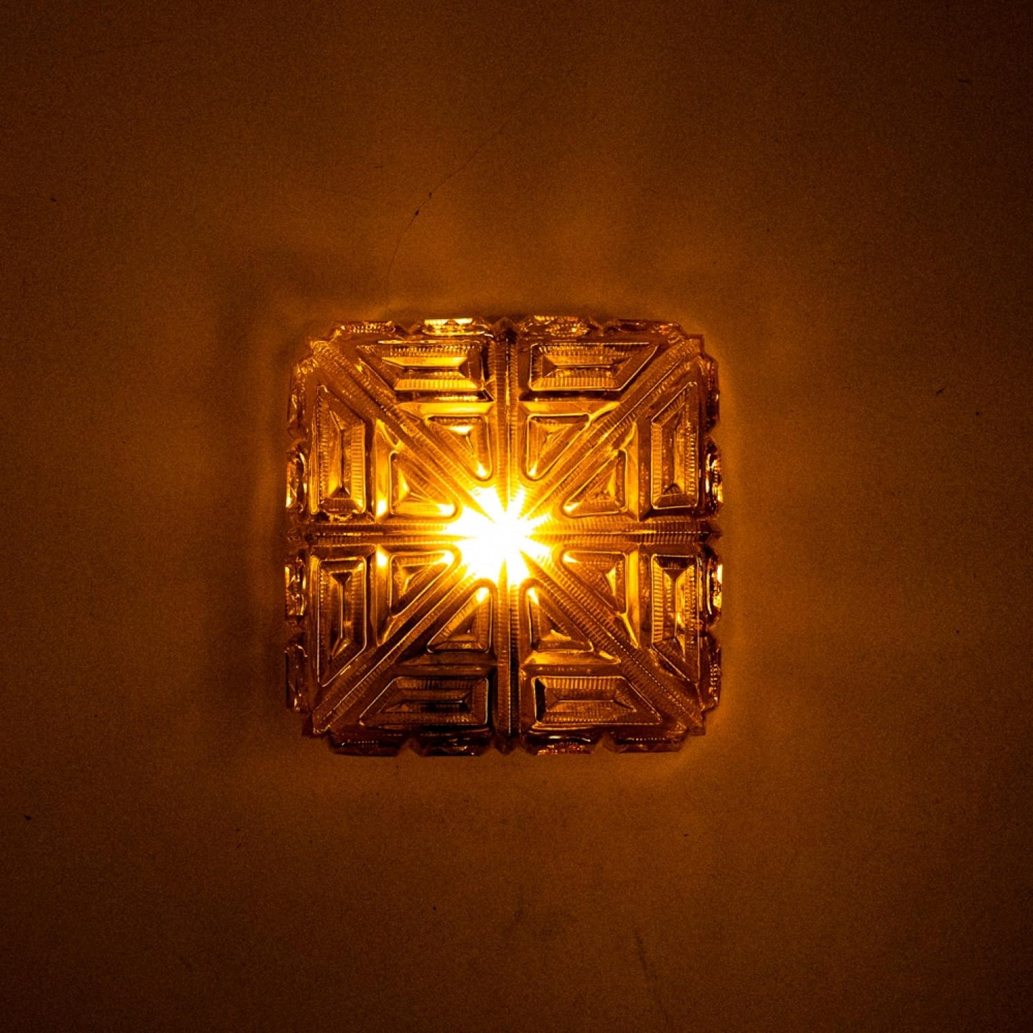 Several Square Amber Glass Flush Mounts in the Style of Tynell, 1960 en vente 8