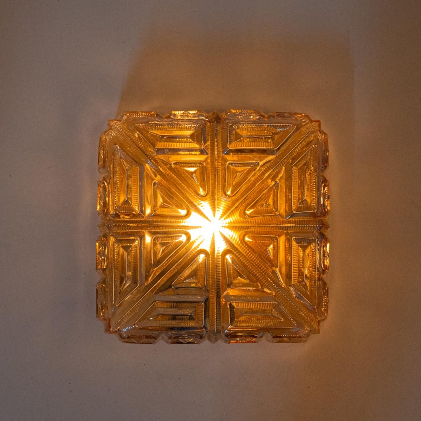 Several Square Amber Glass Flush Mounts in the Style of Tynell, 1960 Bon état - En vente à Rijssen, NL