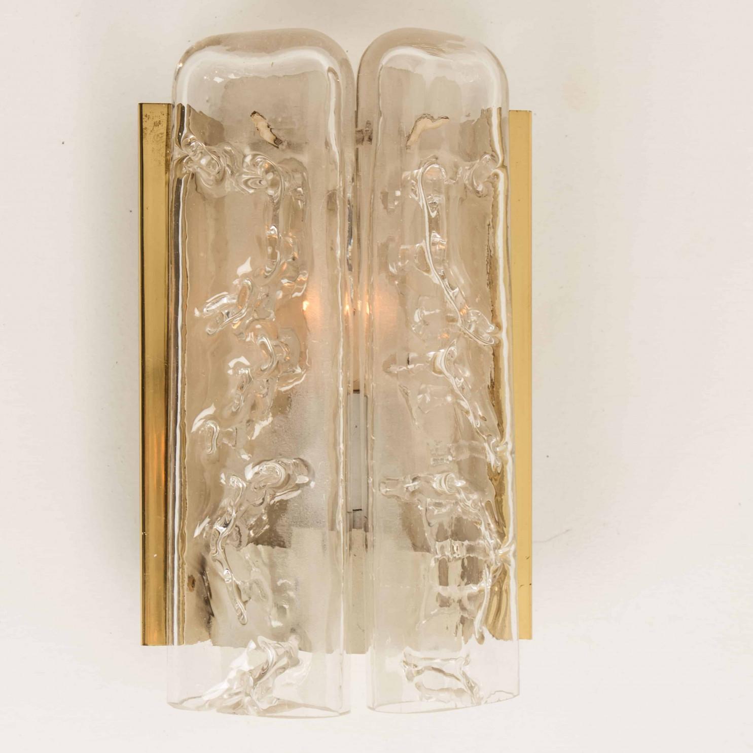 Mehrere strukturierte Wandleuchter aus geblasenem Glas und Messing von Doria, 1960 im Angebot 3