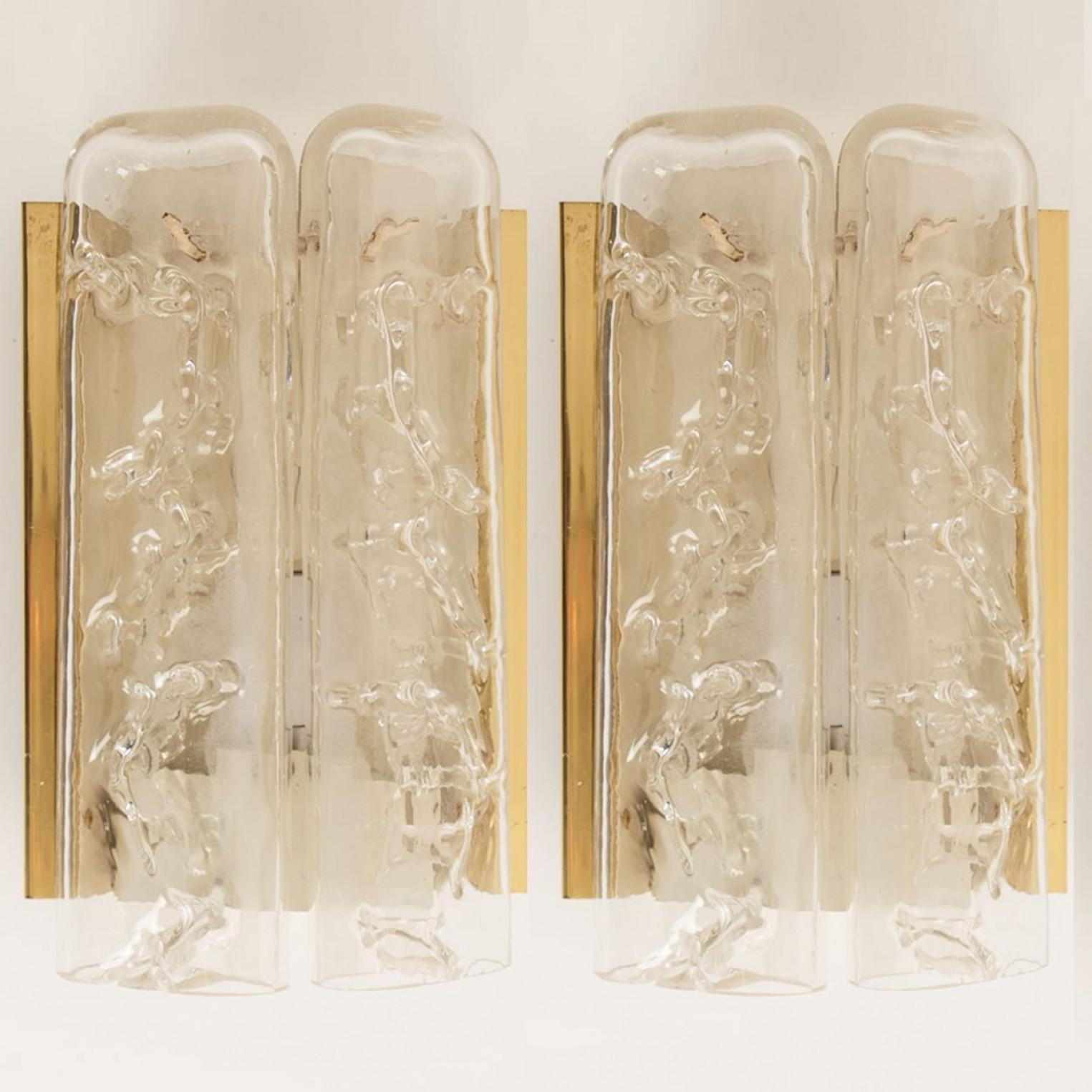 Mehrere strukturierte Wandleuchter aus geblasenem Glas und Messing von Doria, 1960 (Deutsch) im Angebot