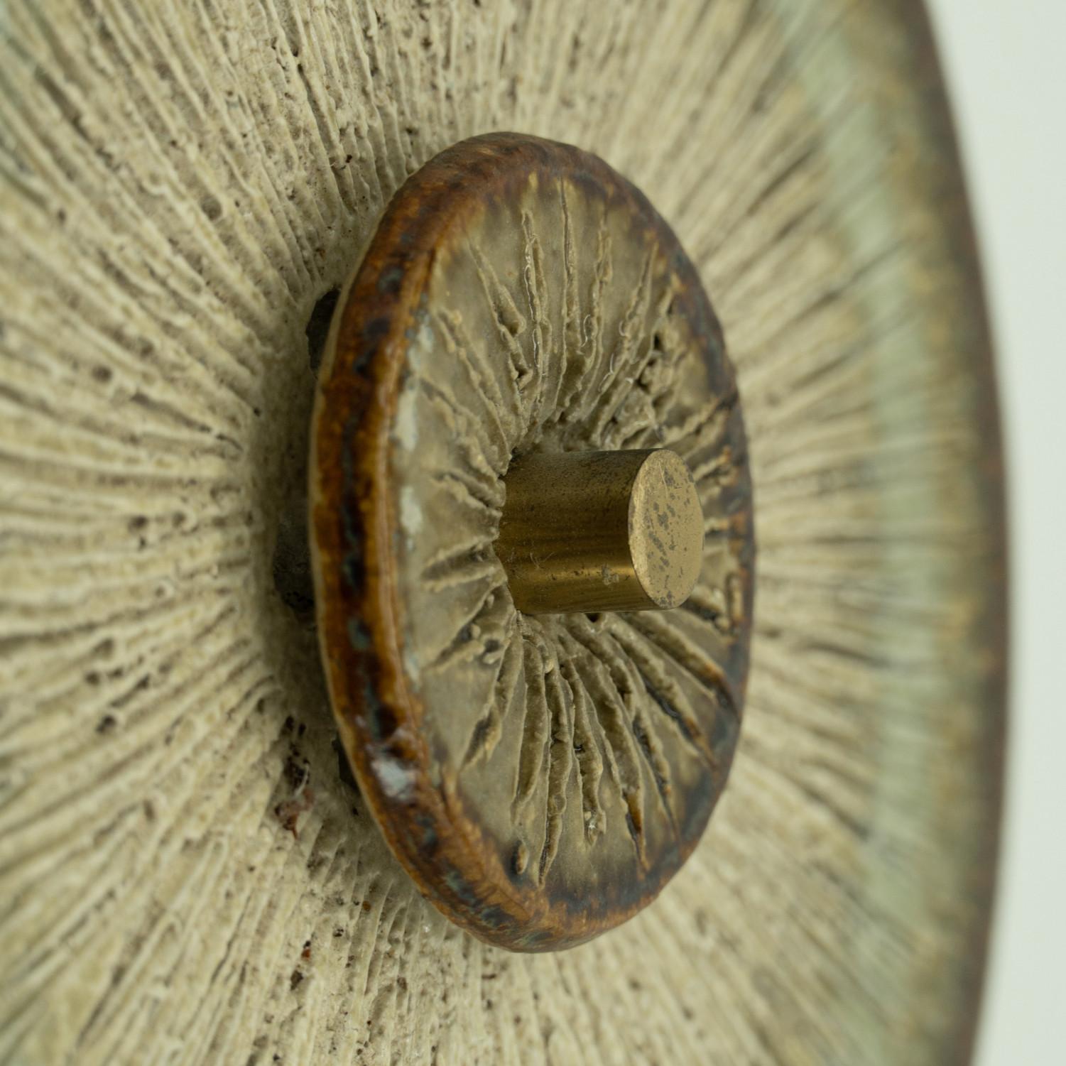 Mehrere beeindruckende Wandleuchten aus Keramik, Dänemark 1970 (Glasiert) im Angebot