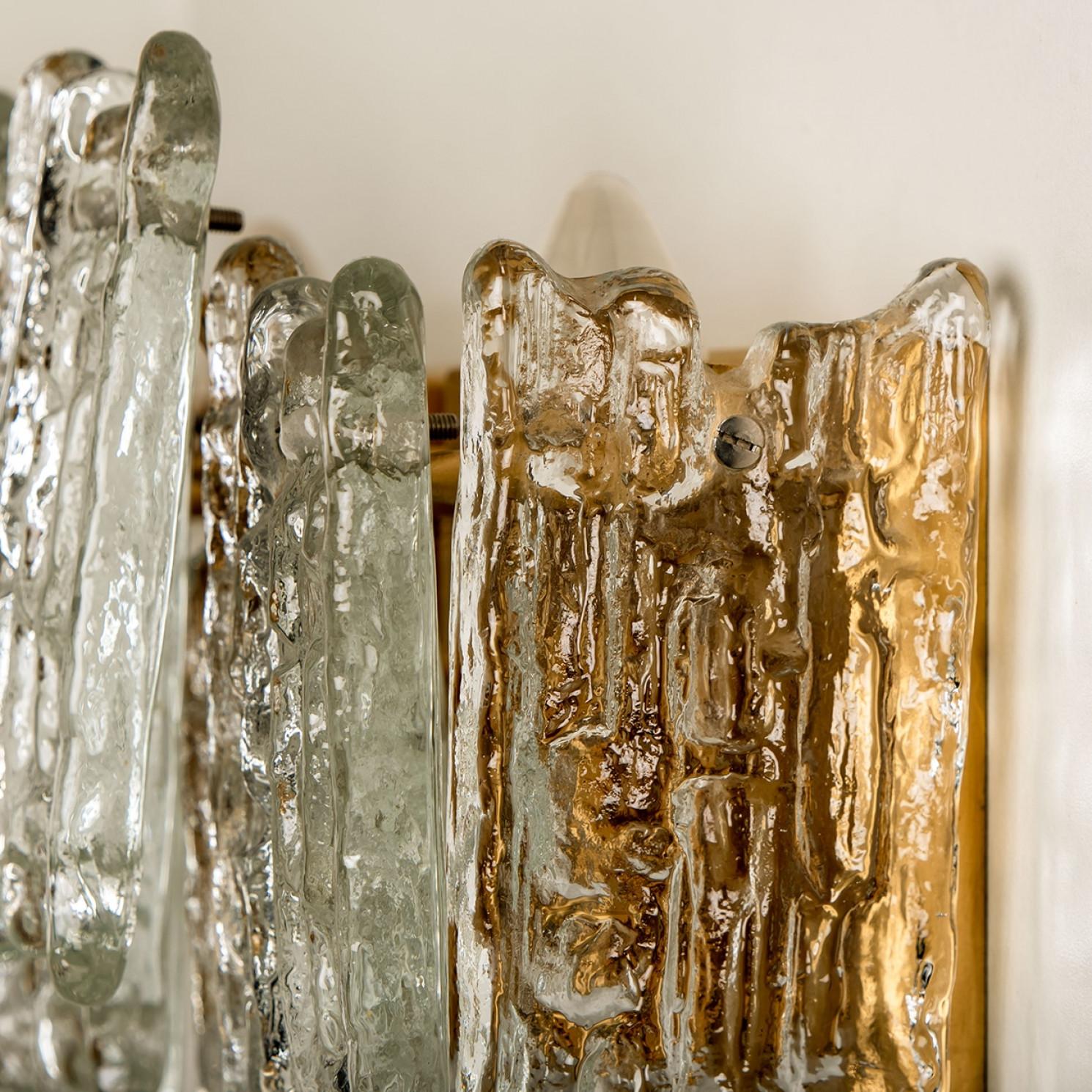 Varios apliques XL de cristal con textura de hielo de Kalmar, 1970 en Bueno estado para la venta en Rijssen, NL