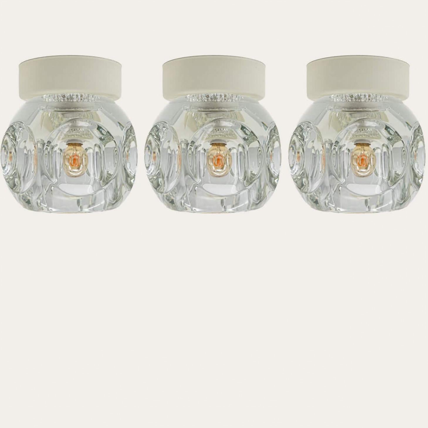 Several Thick Textured Cube Lamps from Peill & Putzler, Germany 1970s In Good Condition For Sale In Rijssen, NL