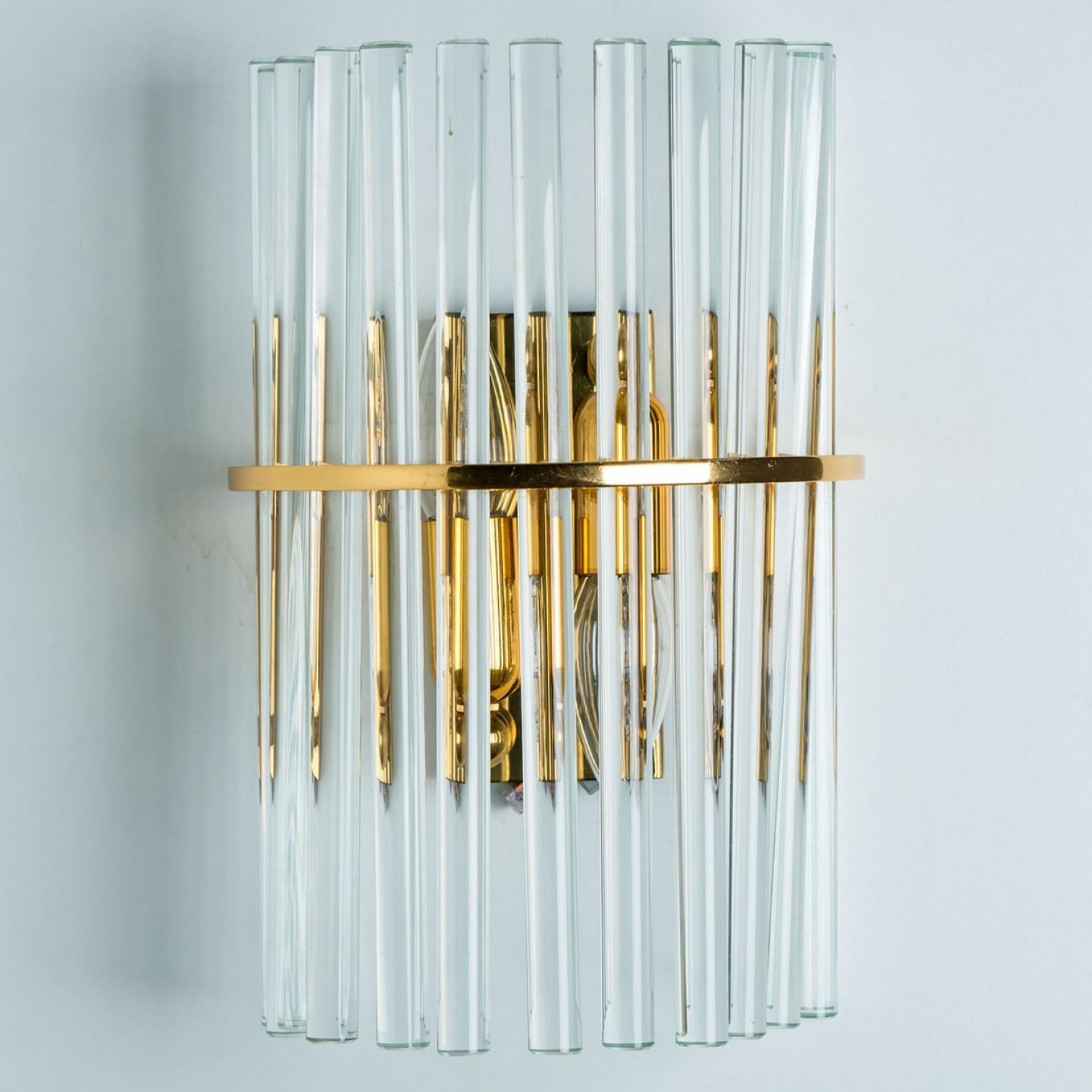 Varios candelabros de latón dorado transparente estilo Venini, 1970 Italiano en venta