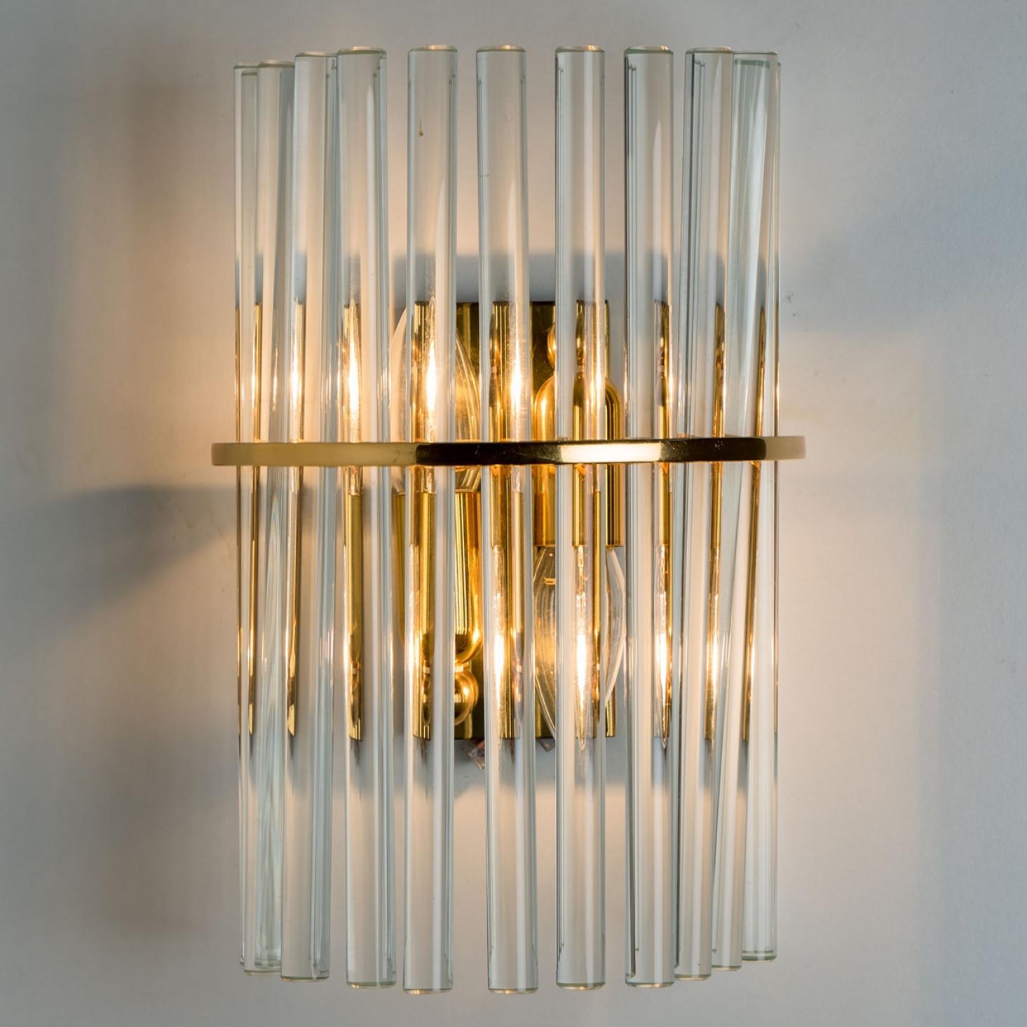 Varios candelabros de latón dorado transparente estilo Venini, 1970 en Bueno estado para la venta en Rijssen, NL
