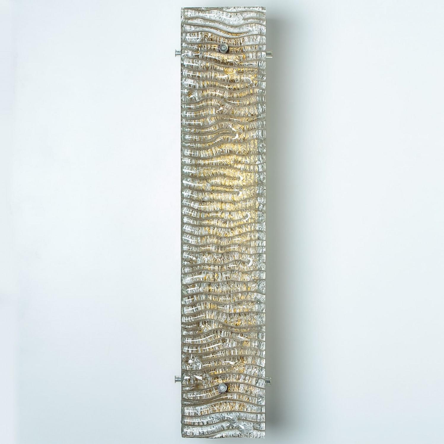 Mehrere XL strukturierte Kaiser Glas und Messing Wall Lights im Angebot 7
