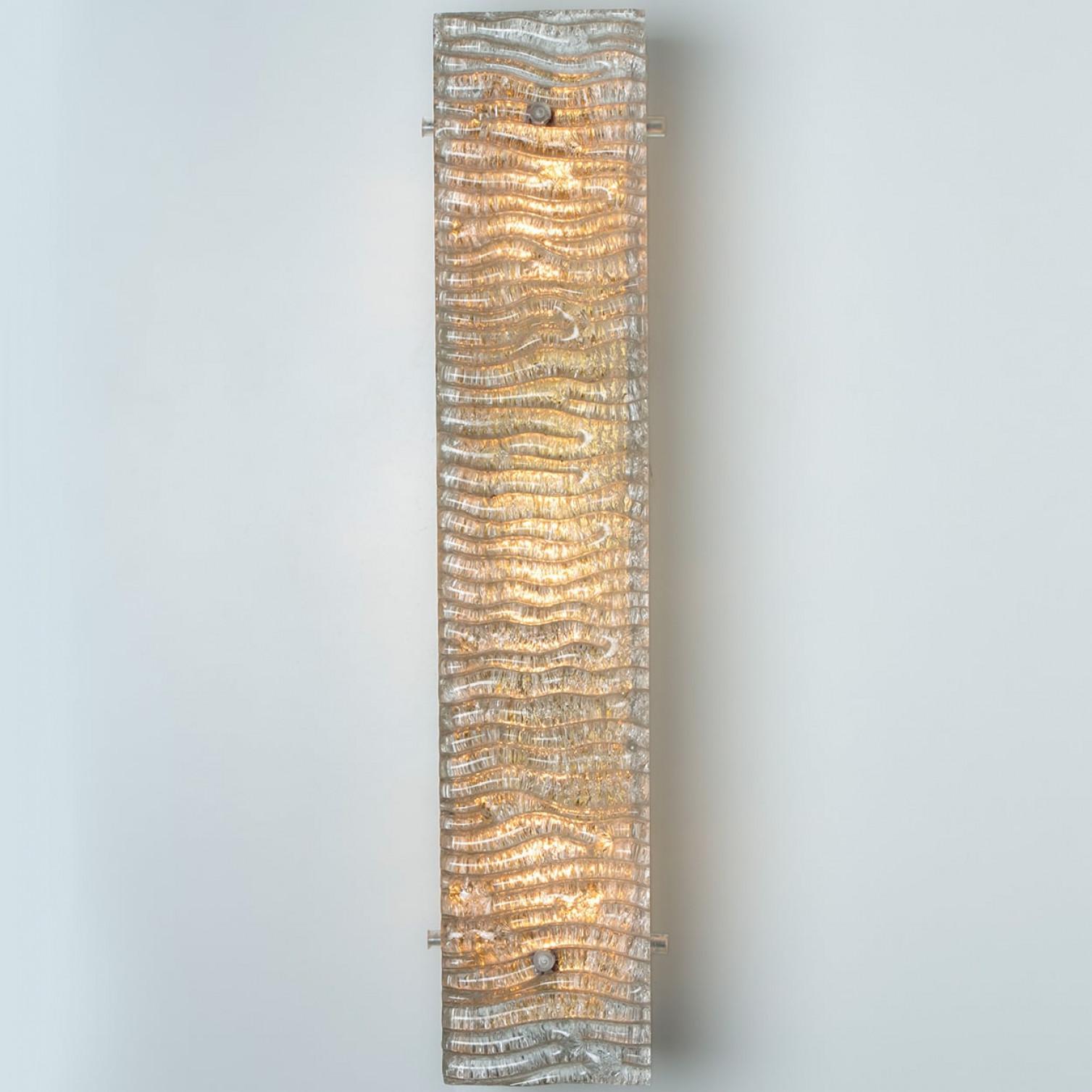 Mehrere XL strukturierte Kaiser Glas und Messing Wall Lights im Angebot 12