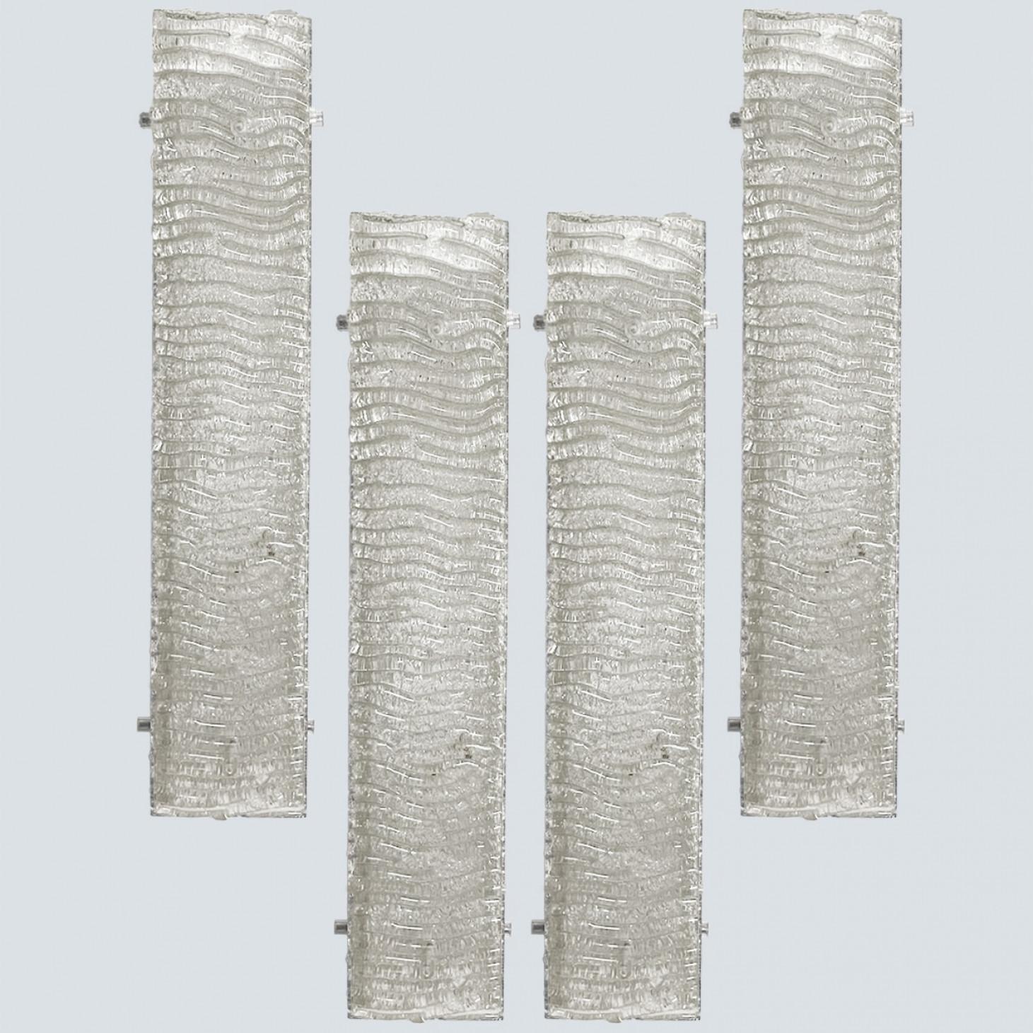 Diverse lampade da parete XL strutturate in vetro Kaiser e metallo bianco in vendita 6