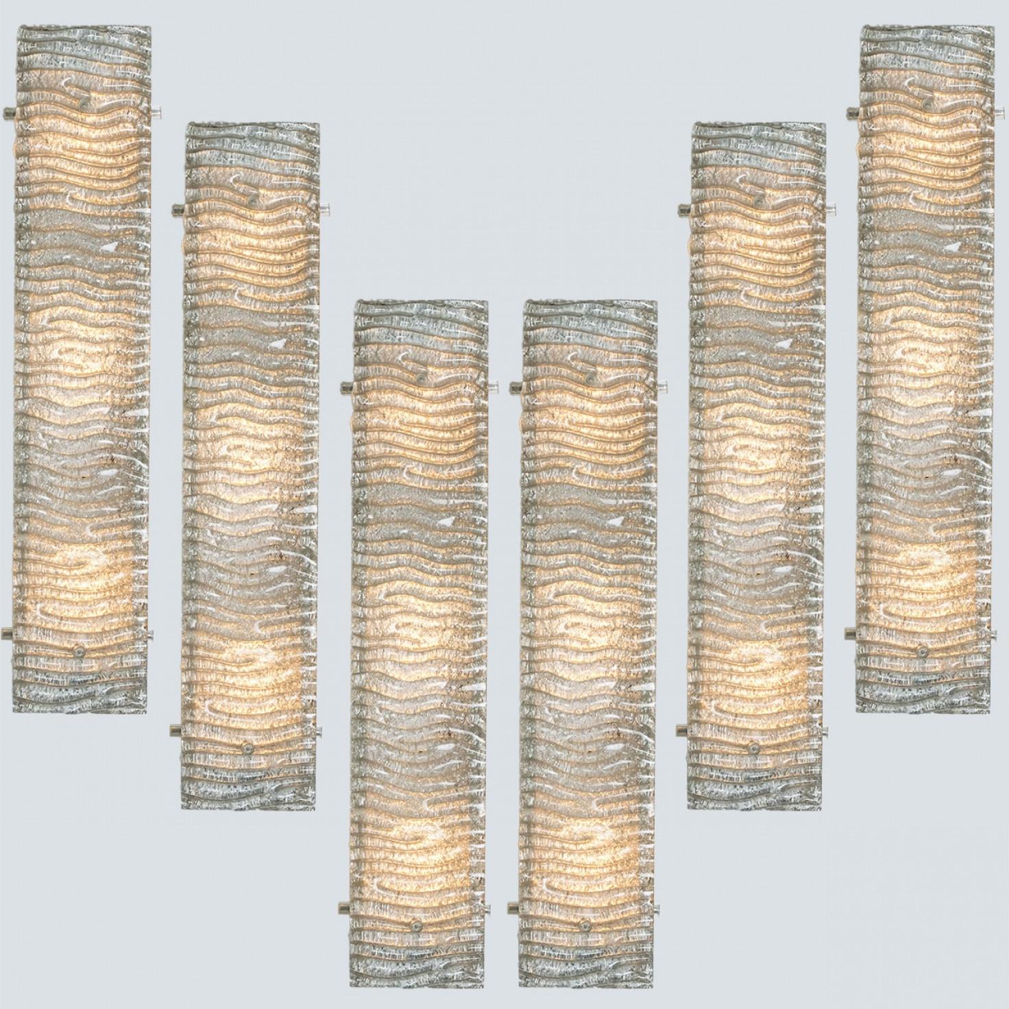 Diverse lampade da parete XL strutturate in vetro Kaiser e metallo bianco in vendita 1
