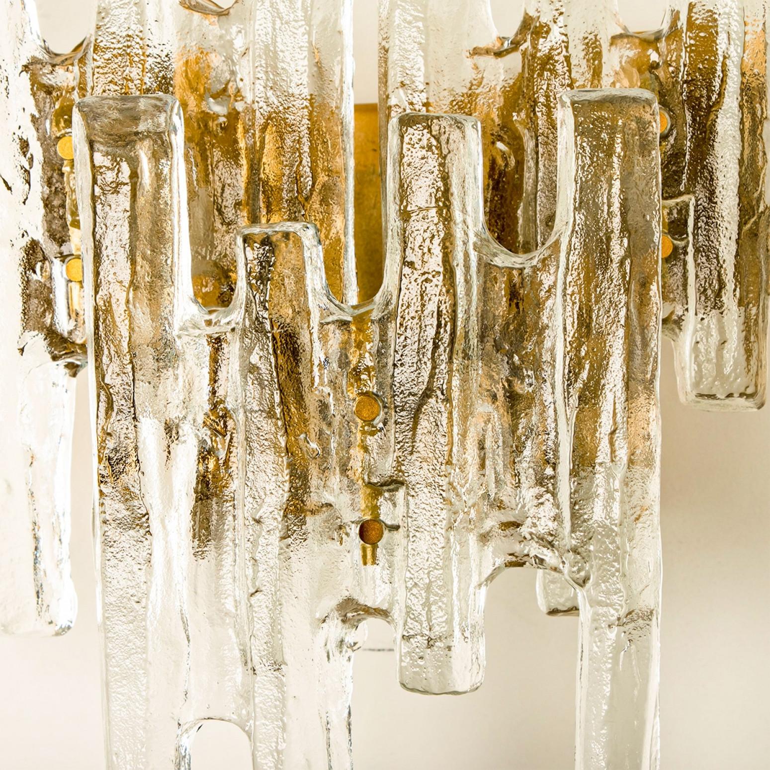 Several XL Textured Ice glass Wall Lights by Kalmar, 1960s In Good Condition For Sale In Rijssen, NL