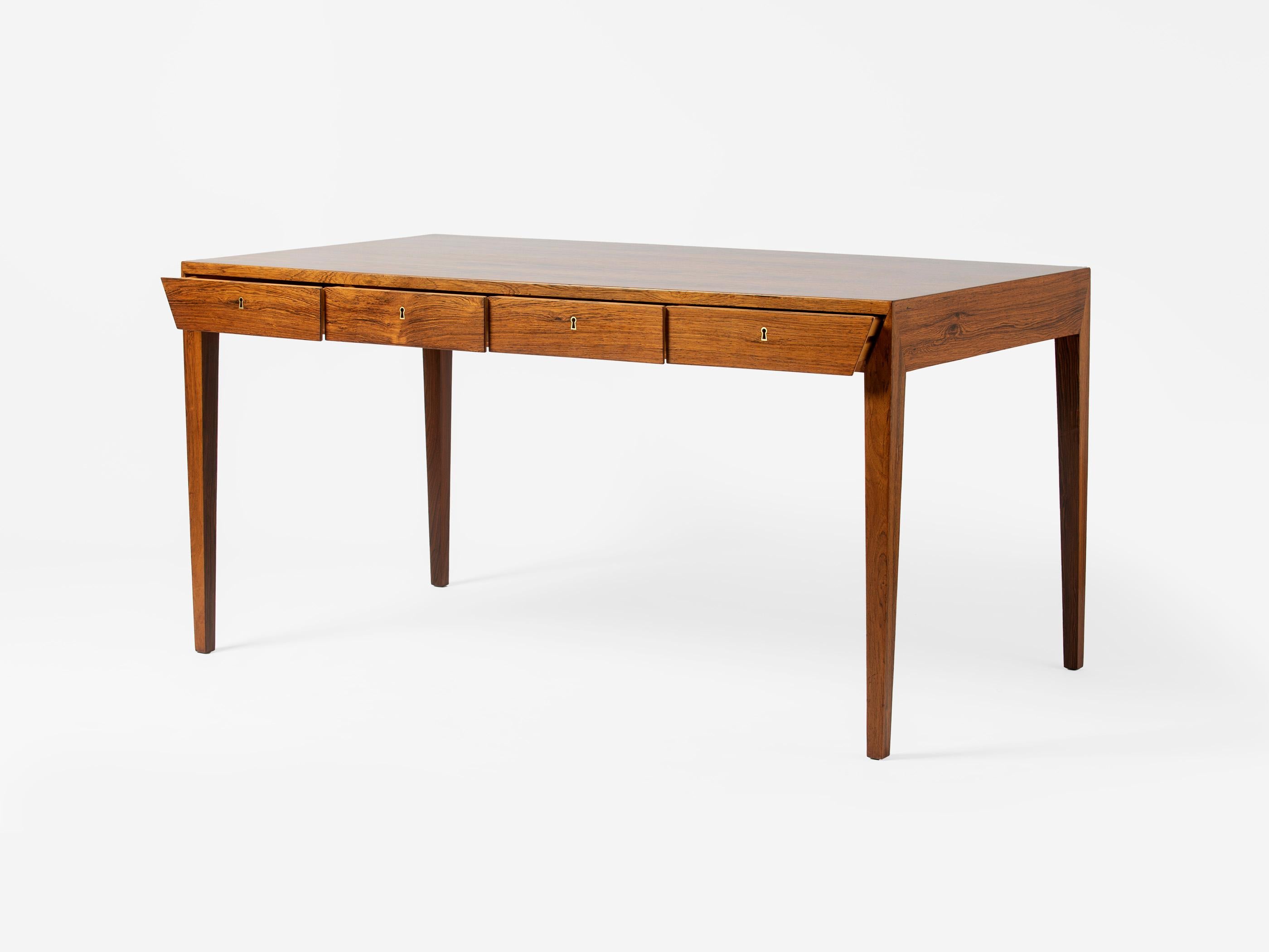 Scandinavo moderno Scrivania danese in legno di palissandro di Severin Hansen del 1950 in vendita
