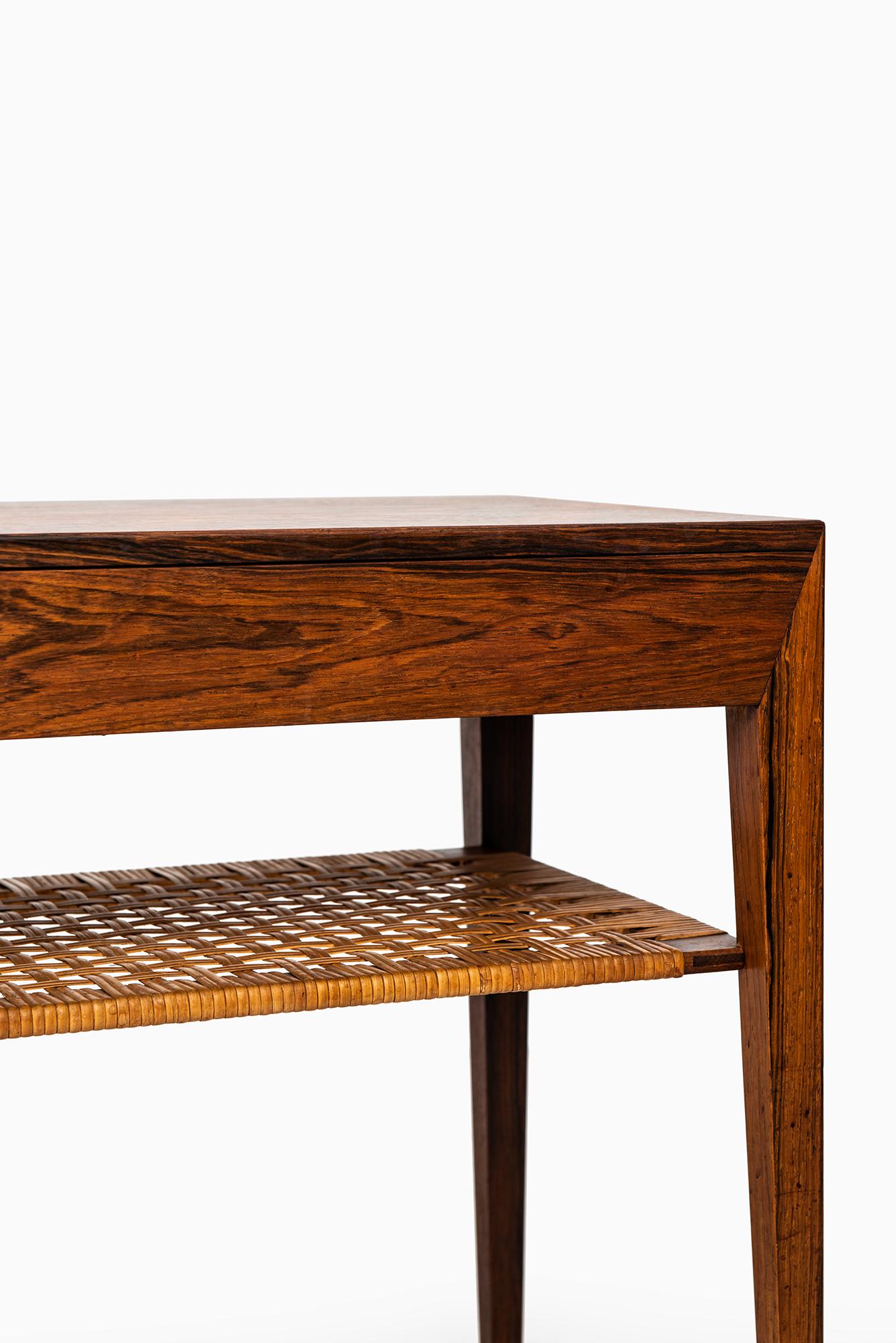Rare freestanding bedside tables designed by Severin Hansen. Produced by Haslev Møbelsnedkeri in Denmark.