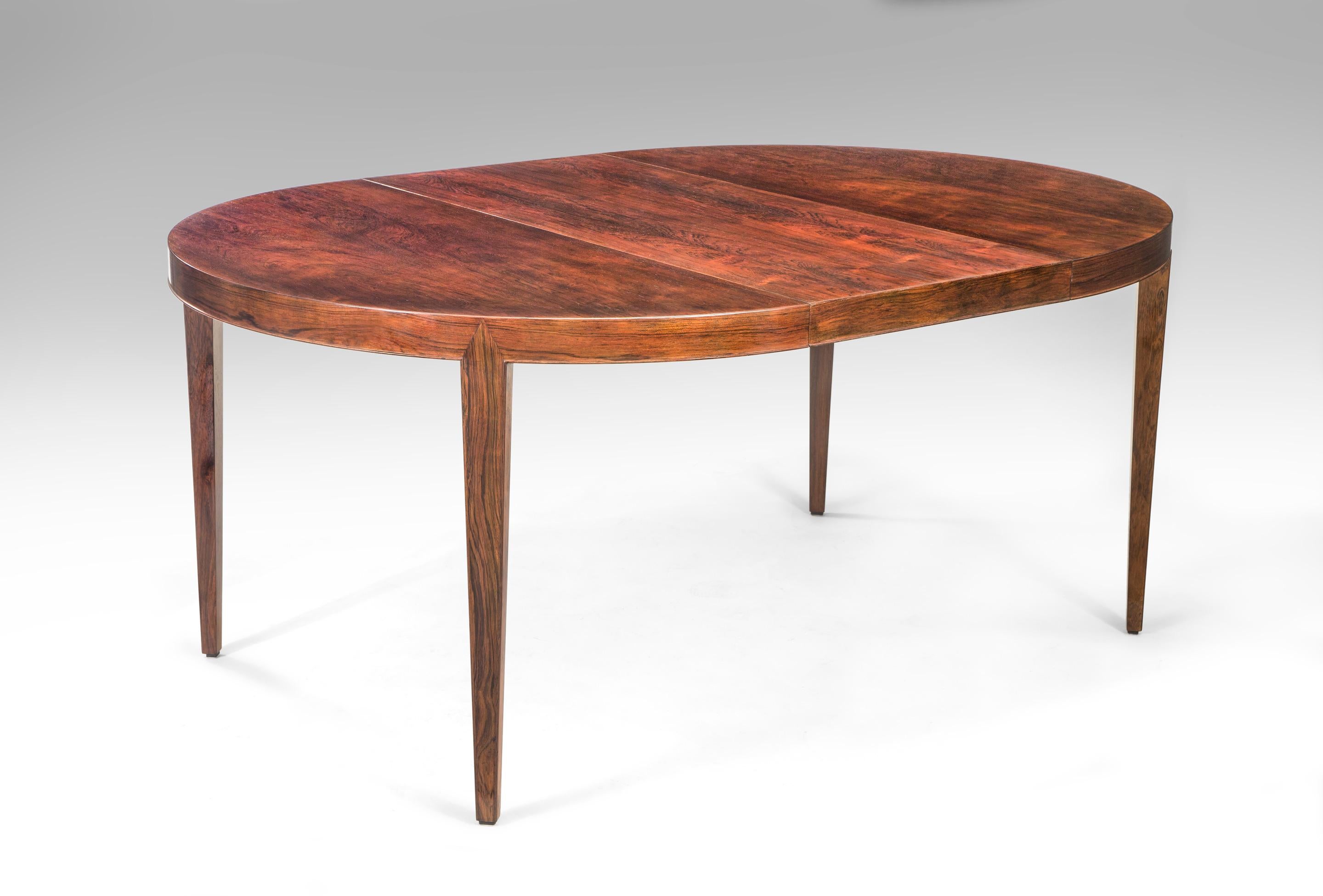 Severin Hansen Danish Rosewood Expandable Center or Dining Table In Good Condition In New York, NY