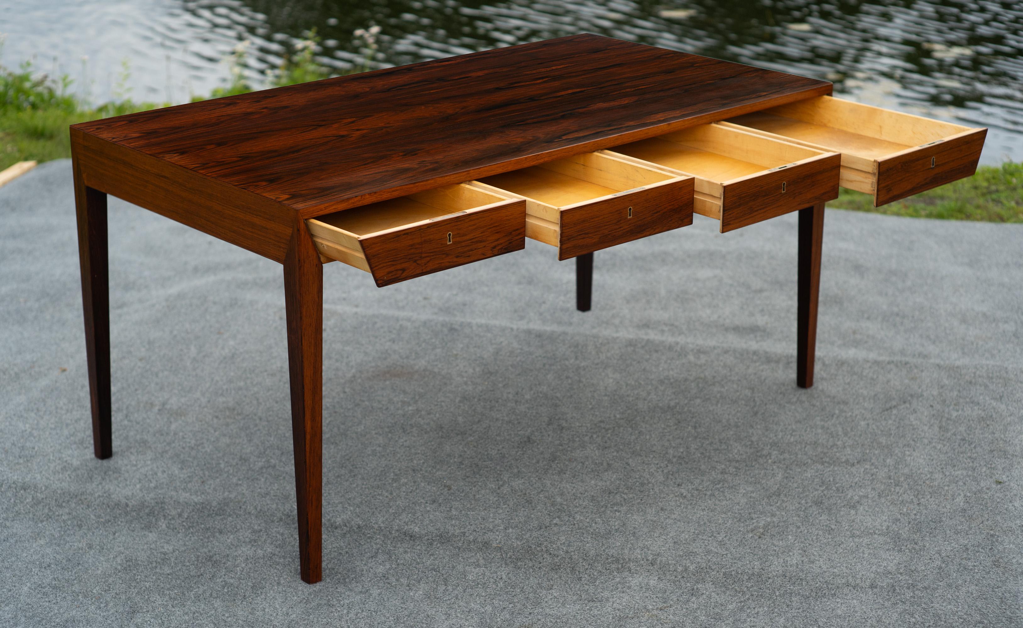 Severin Hansen für Haslevs Møbelfabrik Palisander-Schreibtisch mit 4 Schubladen, skandinavisch 1960er Jahre im Angebot 8