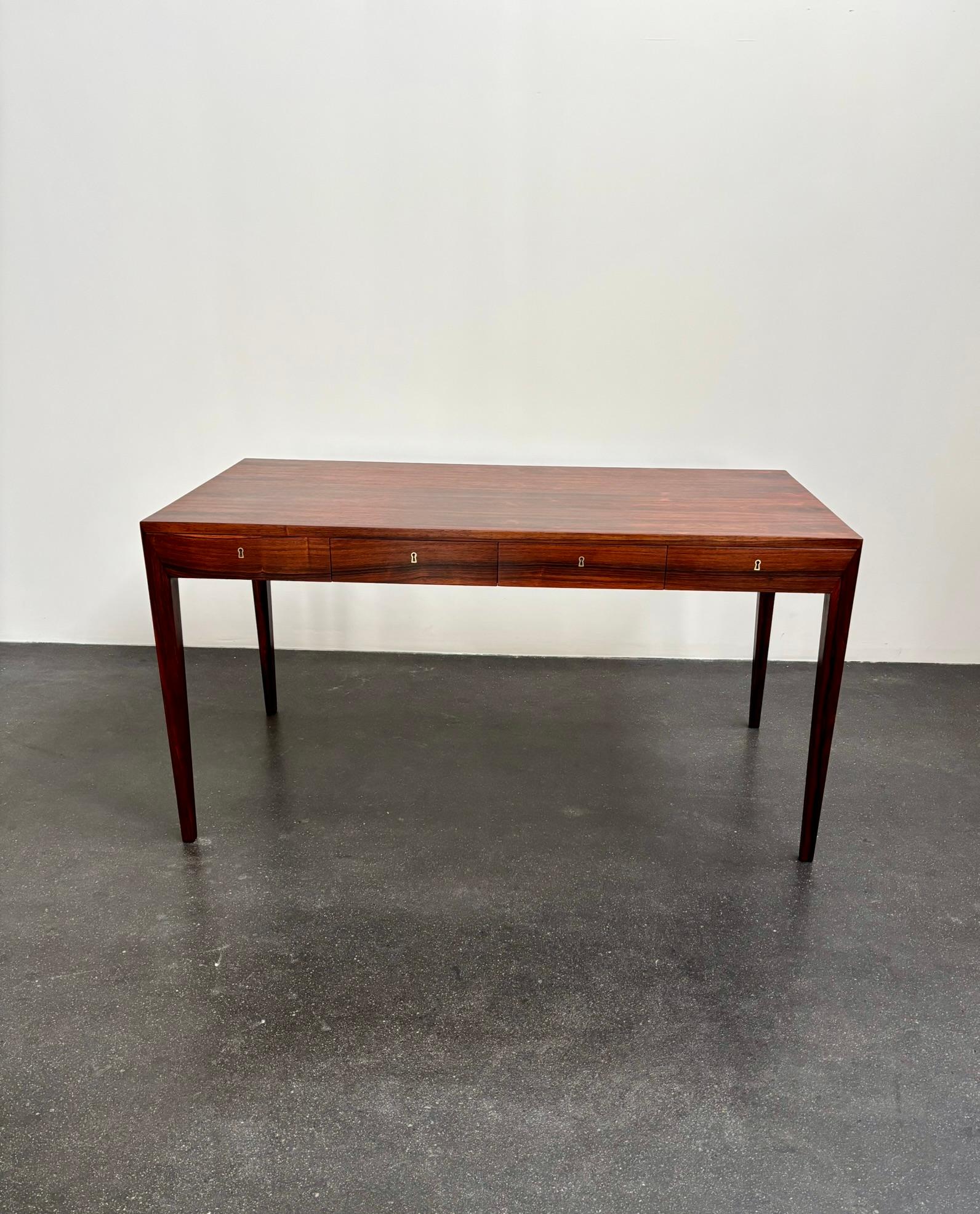 Scrivania indipendente di Severin Hansen in palissandro per Haslev, anni '60 in vendita 2