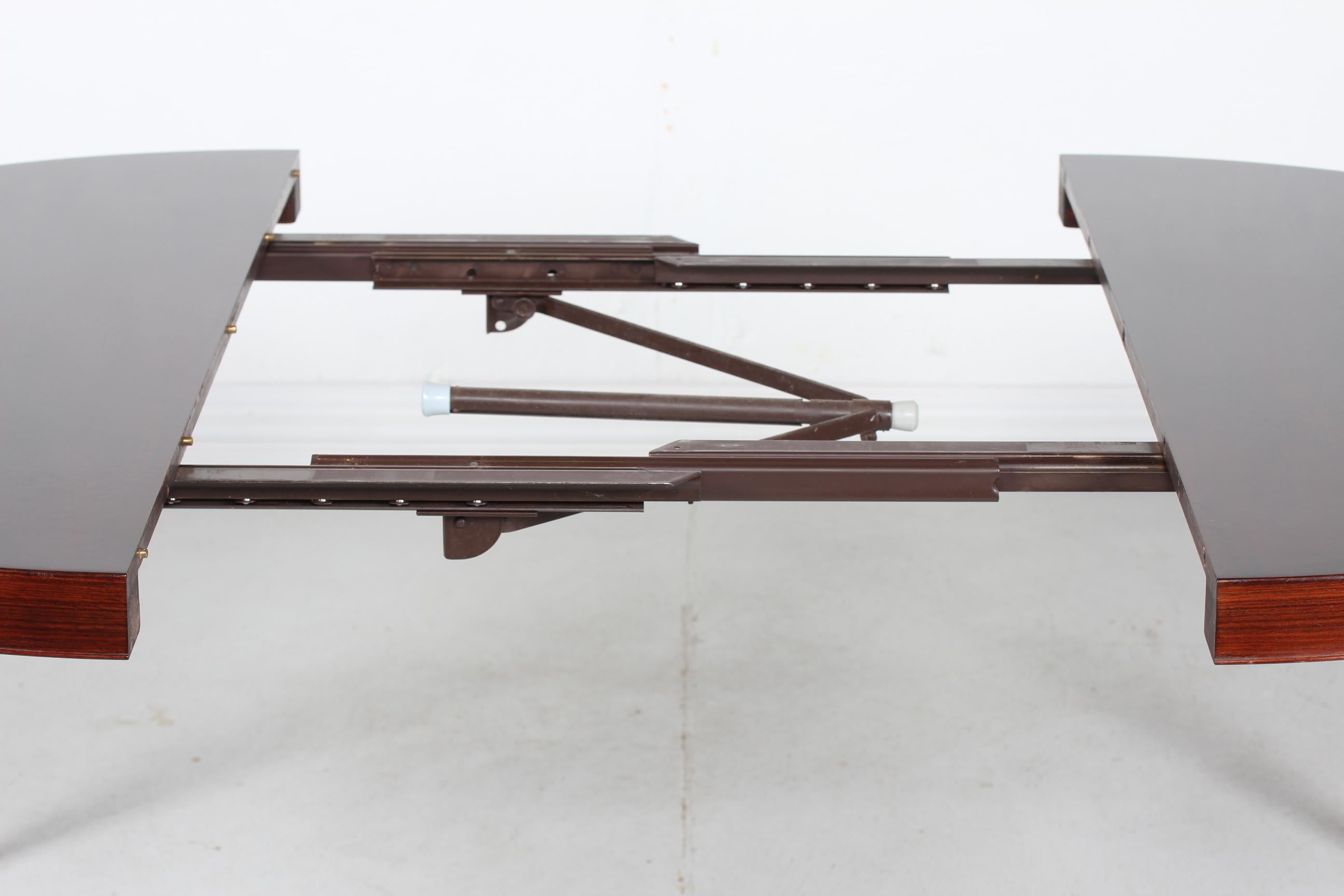 Severin Hansen Jr. Round Extendable Rosewood Dining Table by Haslev Møbler 1960 5