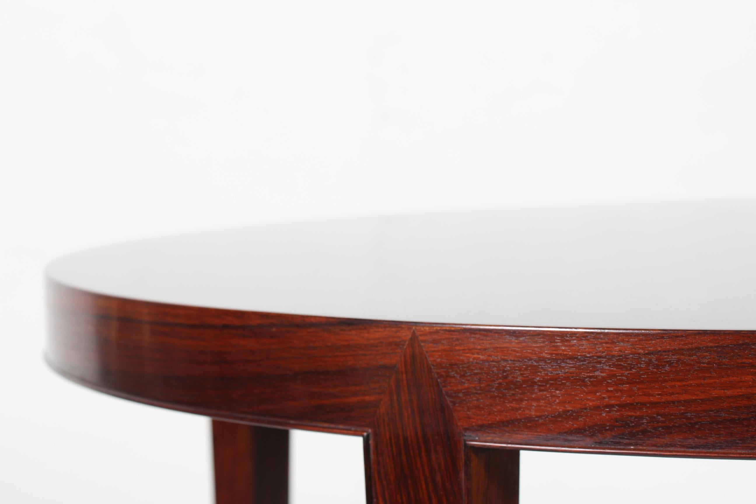 Mid-Century Modern Severin Hansen Jr. Round Extendable Rosewood Dining Table by Haslev Møbler 1960