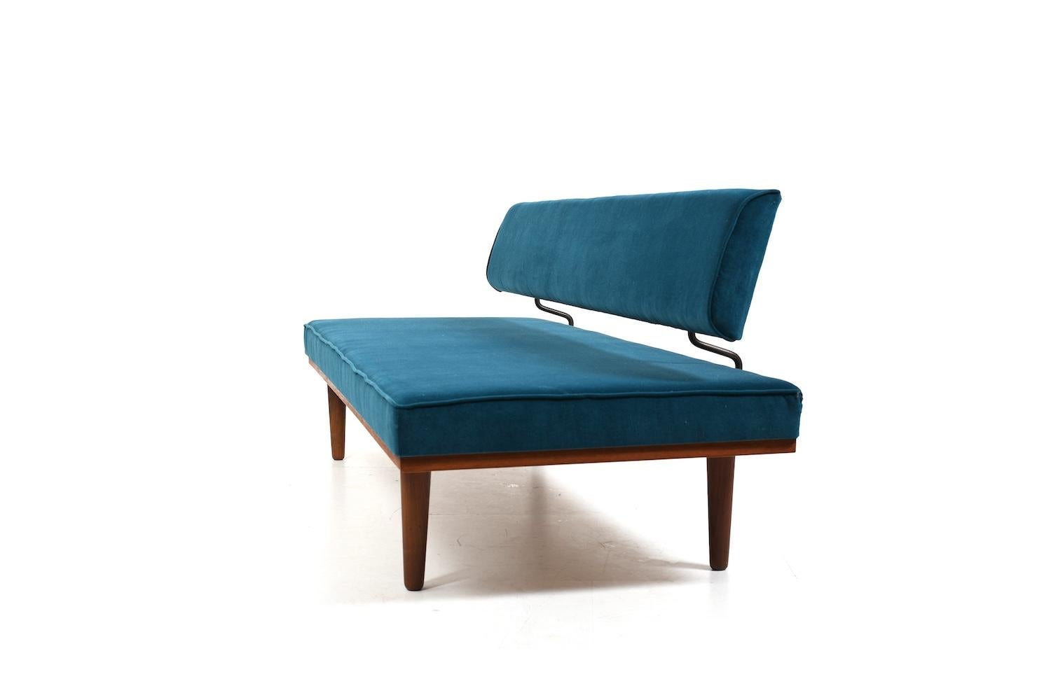Severin Hansen Jr. Teak Daybed SH7 1957 / New Upholstered For Sale 2