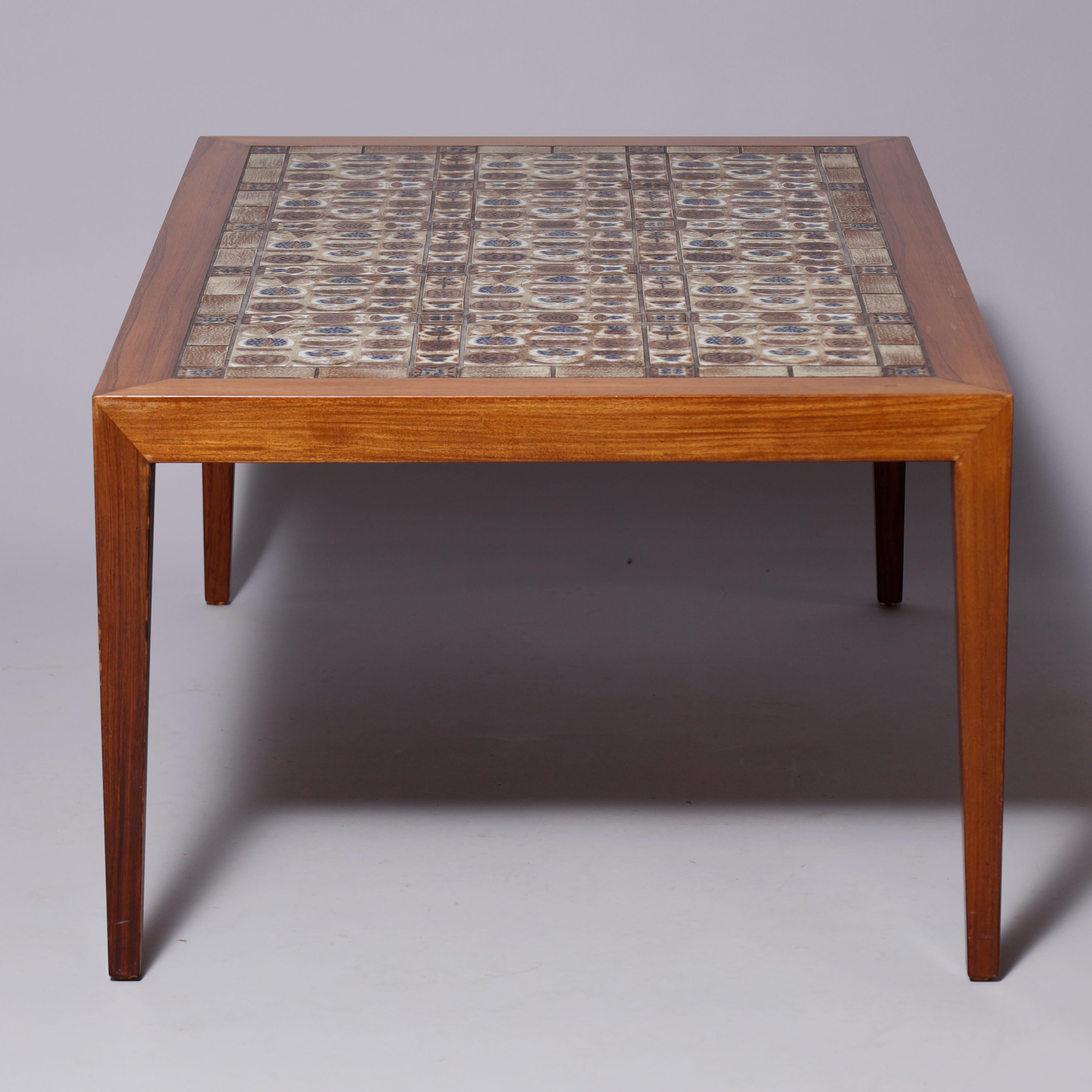 Danois Table basse SEVERIN HANSEN par Haslev Mobelfabrik et Royal Copenhagen Danemark 1960 en vente