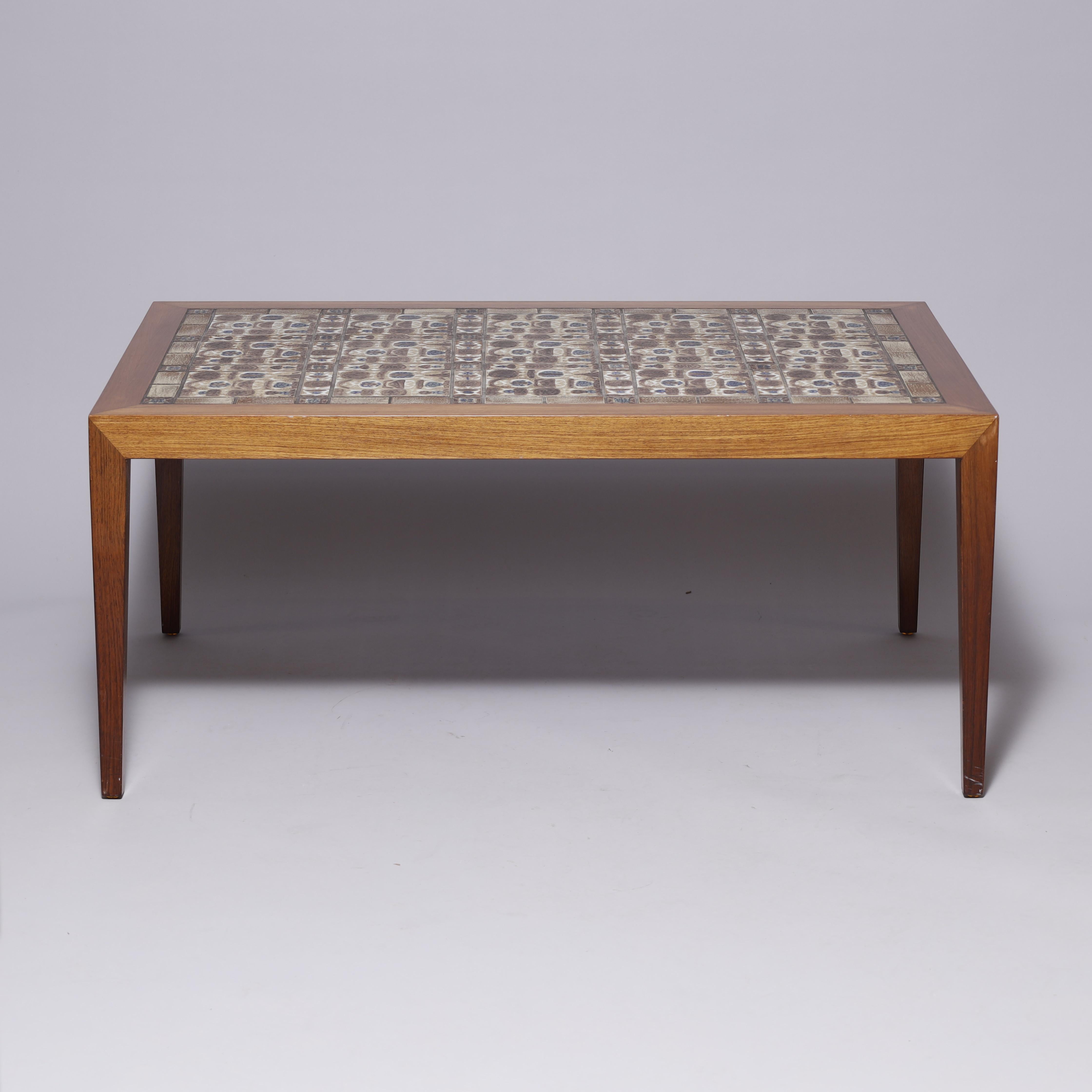 Céramique Table basse SEVERIN HANSEN par Haslev Mobelfabrik et Royal Copenhagen Danemark 1960 en vente