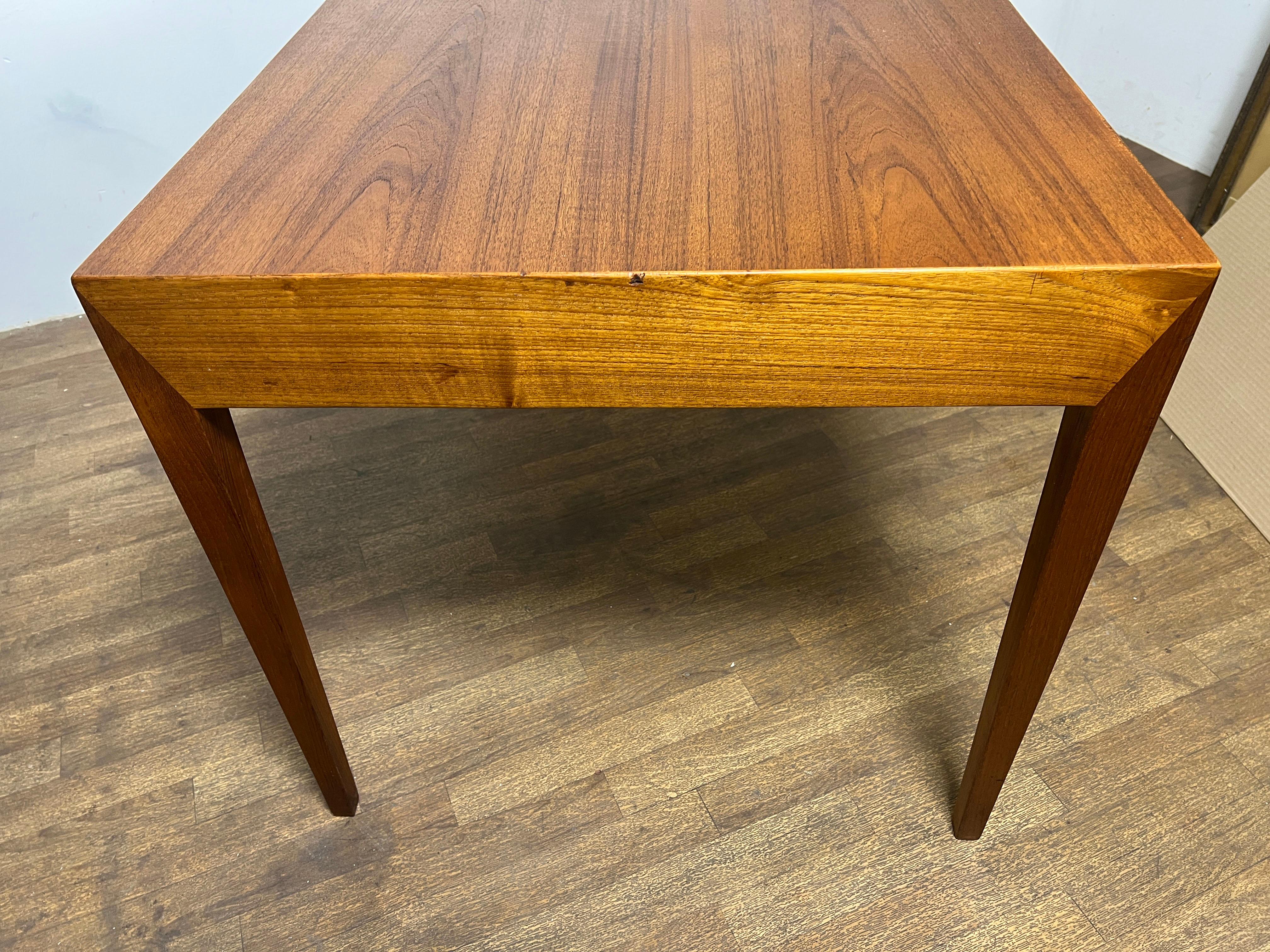 Severin Hansen Modell 36 Teakholz-Schreibtisch für Haslev, Dänemark, CIRCA 1950er Jahre im Angebot 3