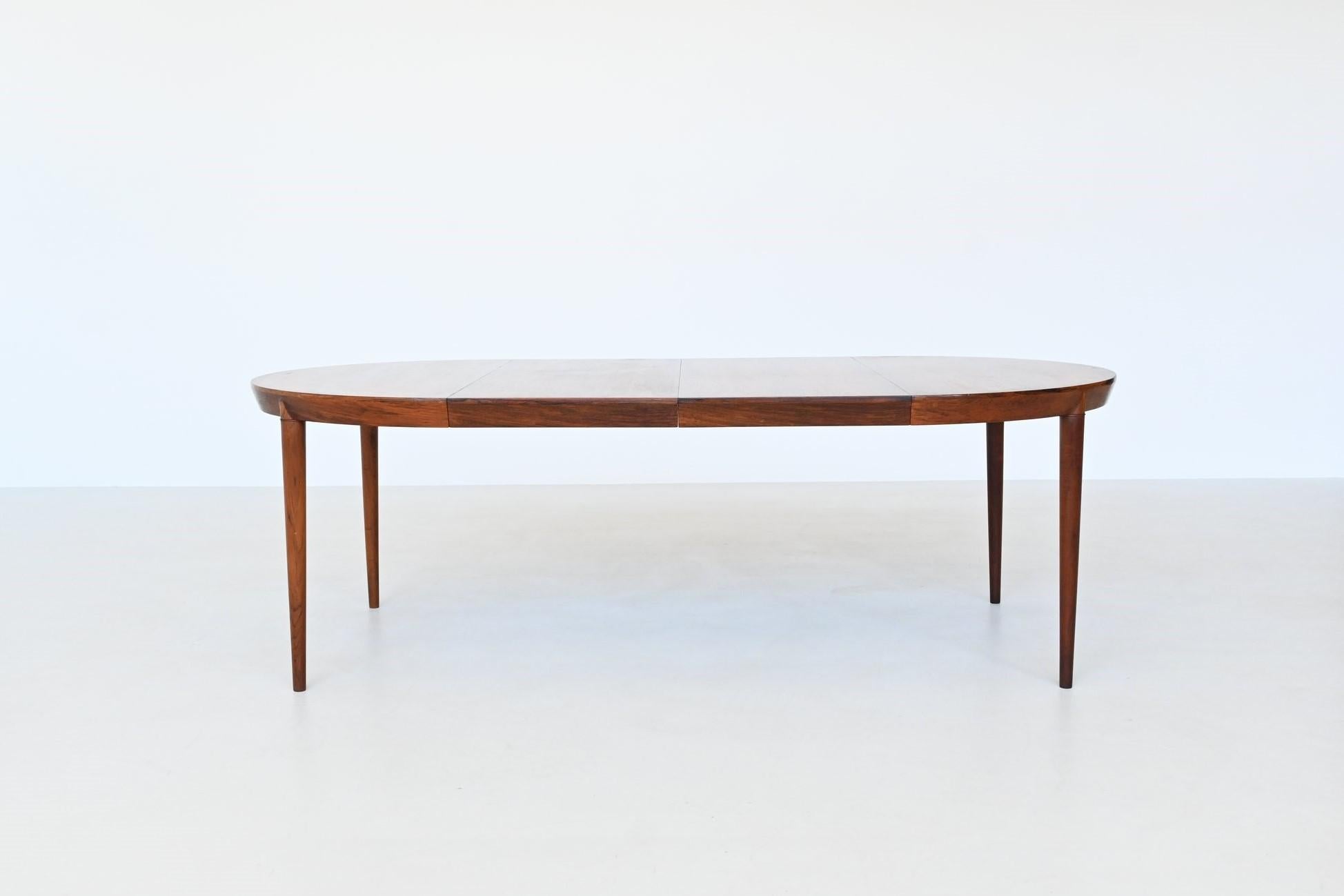 Severin Hansen model 71 dining table in rosewood Haslev Denmark 1960 In Good Condition In Etten-Leur, NL