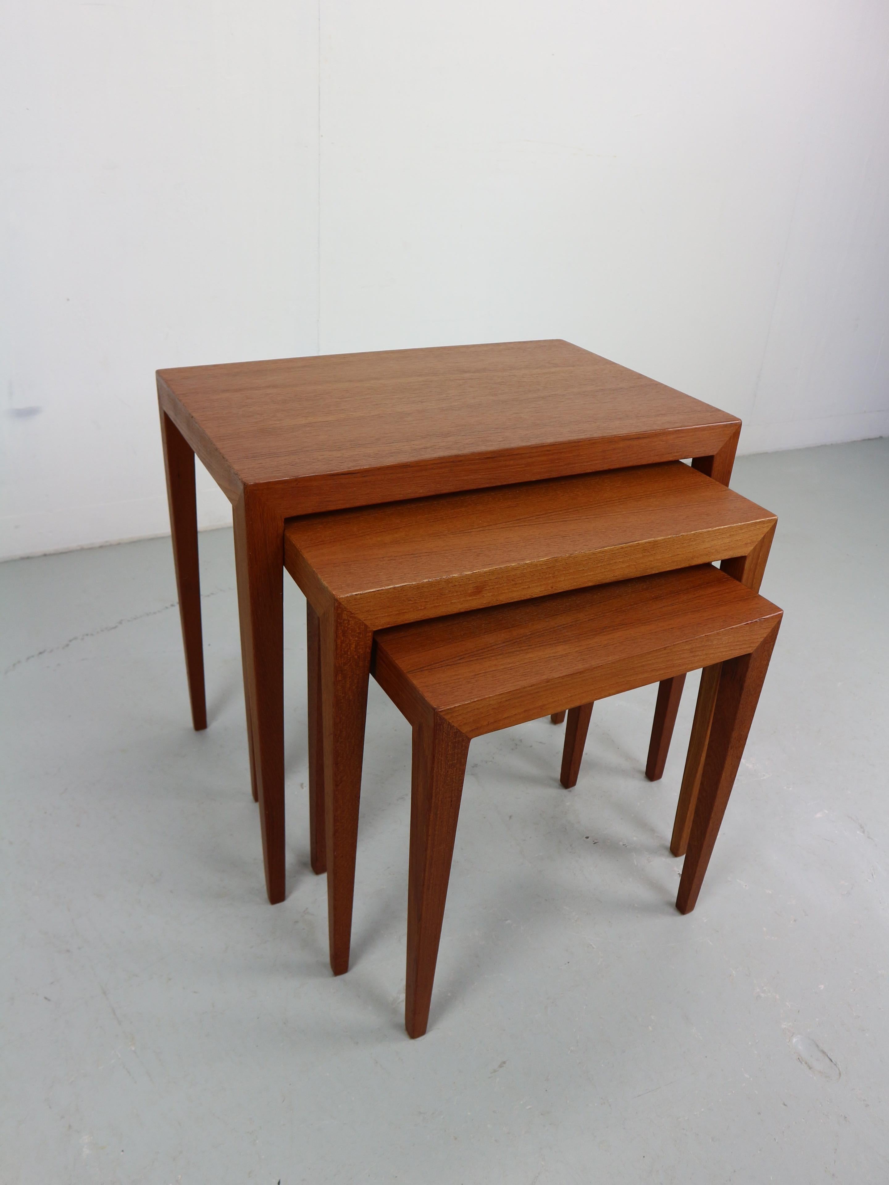 Mid-Century Modern Tables gigognes Severin Hansen en bois de teck Wood Danemark, 1960 en vente
