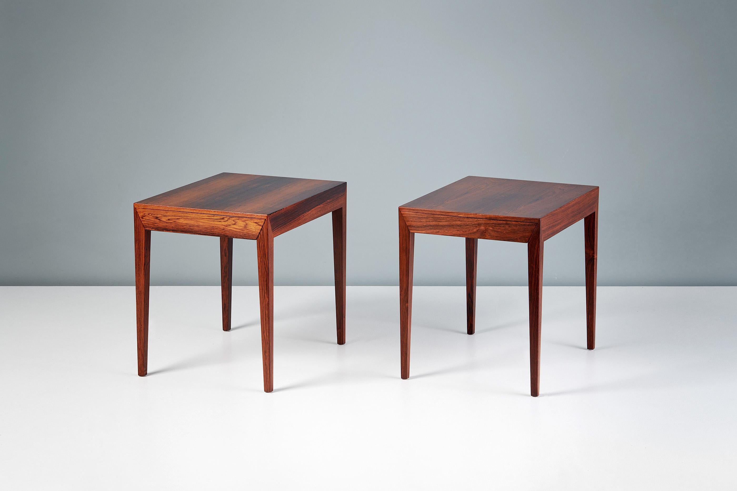 Severin Hansen - Side Tables or Nightstands, circa 1960

A pair of bedside tables with a single, slim drawer. Produced by Haslev Mobelsnedkeri, Denmark in figured rosewood veneer.

Measures: W 43.5cm / D 58cm / H 52cm 

  