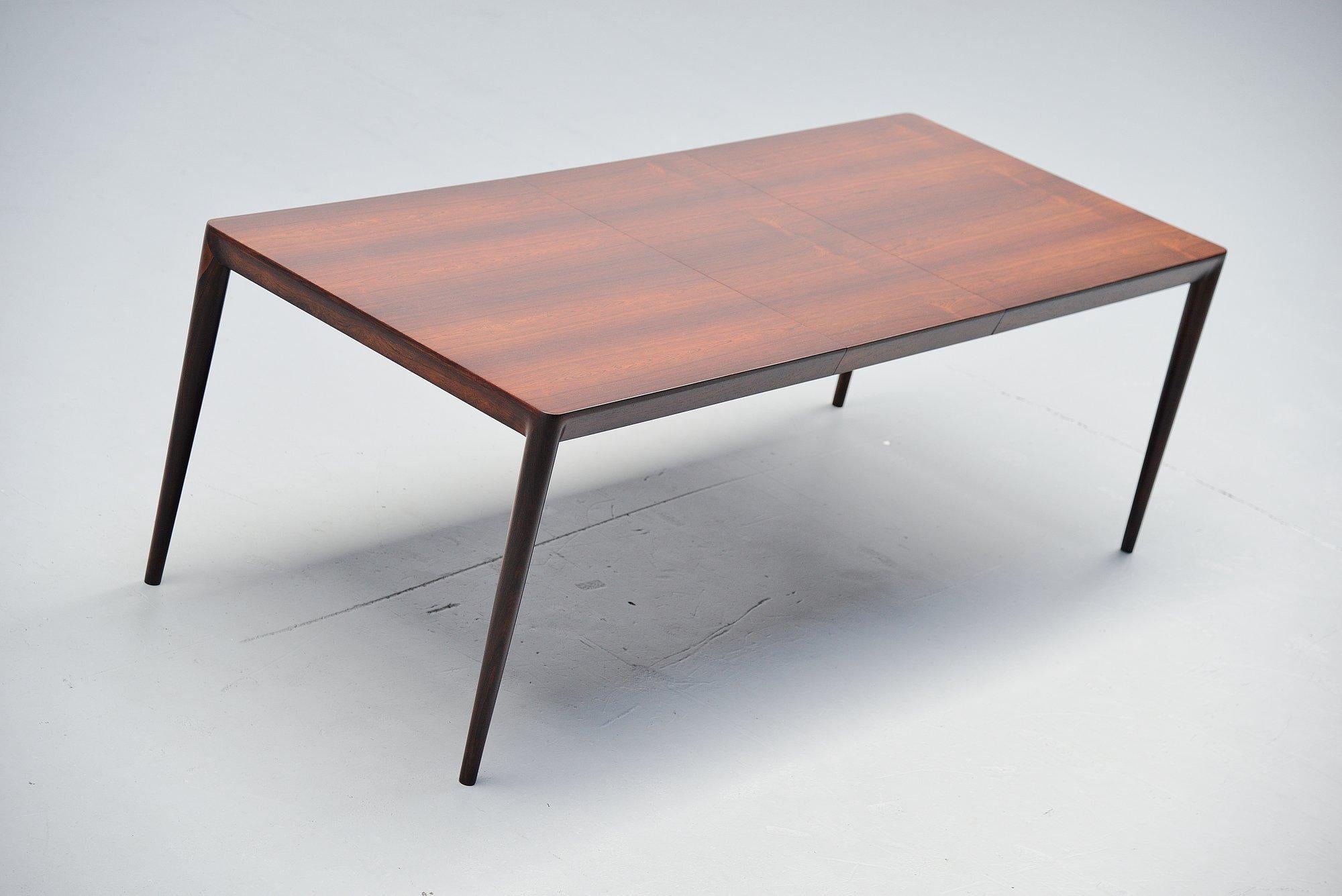 Severin Hansen Rosewood Dining Table Haslev, Denmark In Excellent Condition In Roosendaal, Noord Brabant