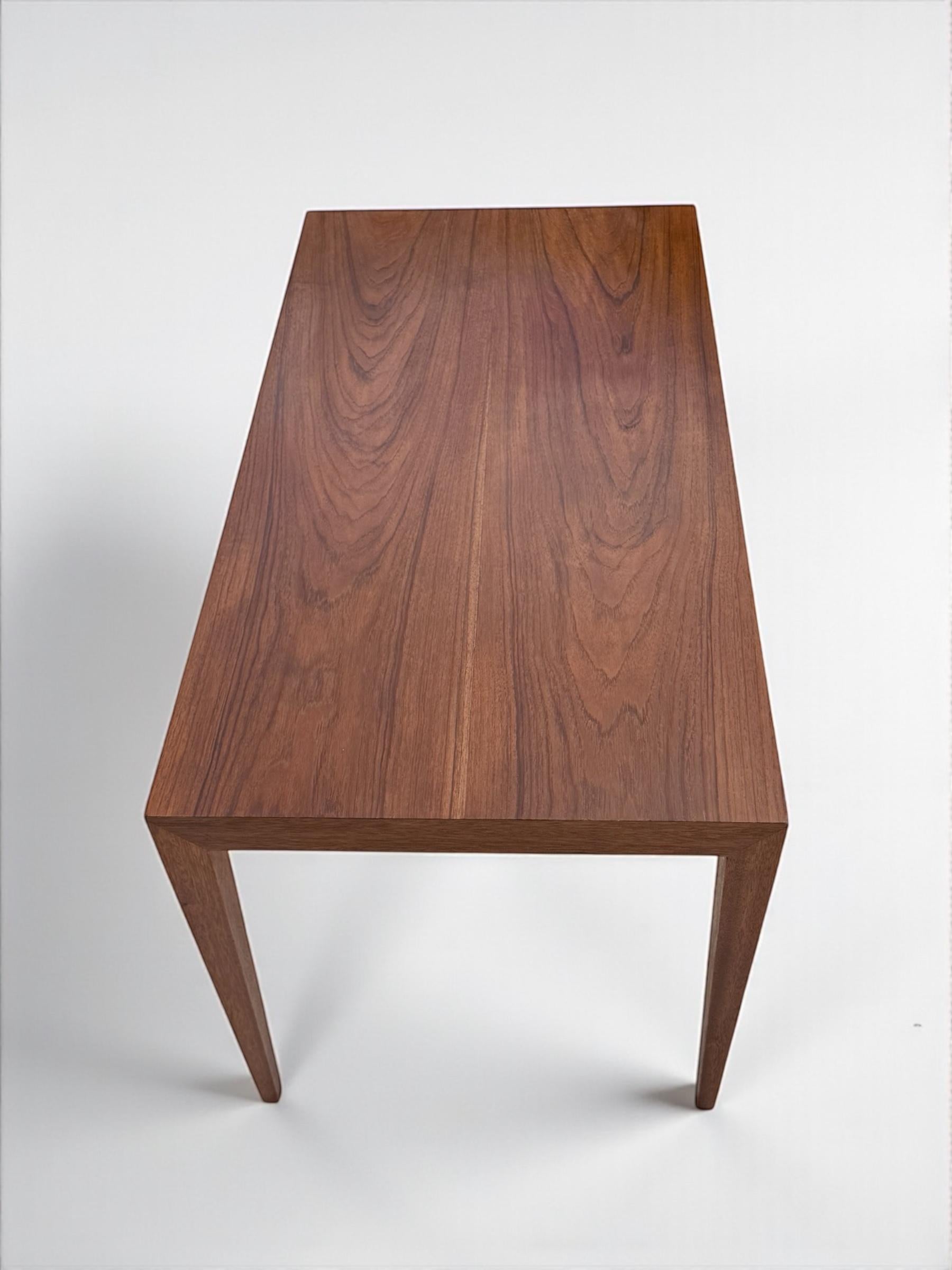 Mesa auxiliar de palisandro Severin Hansen para Haslev Mobelfabrik, Dinamarca Años 60 Danés en venta