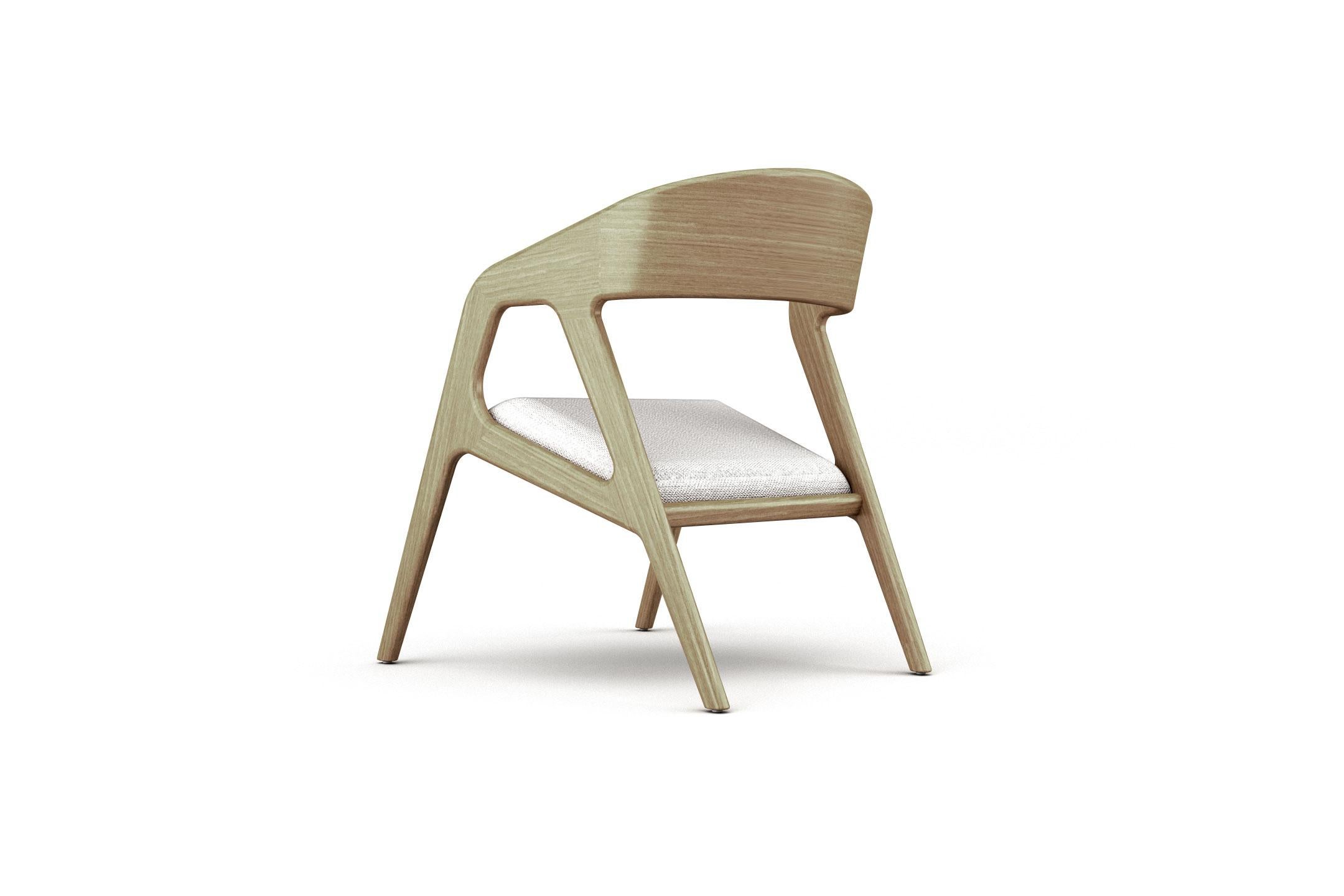 Seville-Sessel, moderner und minimalistischer Sessel aus Eiche mit gepolstertem Sitz (Lackiert) im Angebot
