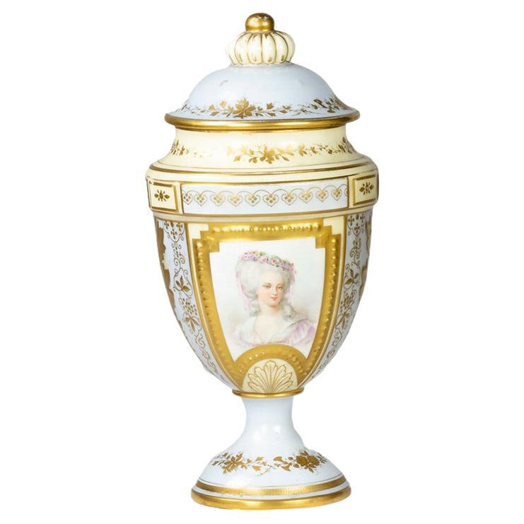 Sèvres Amphore by Château des Tuileries, French, Blue Gold, 19th Century en vente