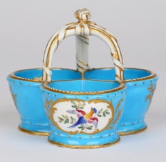 Svres Bleu Cléste Porcelaine Triple Salt Peint avec Oiseaux par Theodore C.1770