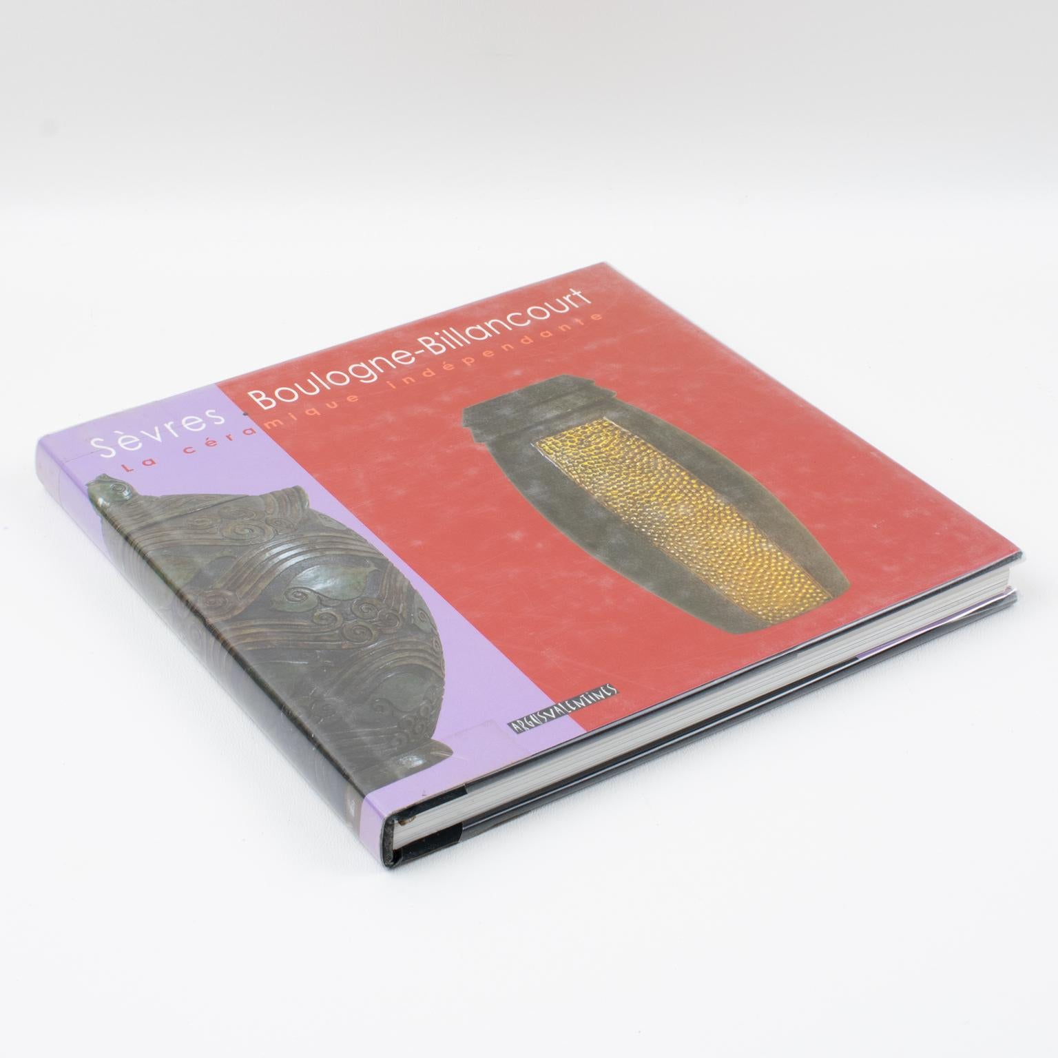 Sevres Boulogne-Billancourt, Unabhängiges Keramikbuch, Französisch, von F. Slitine 2007 (Art déco) im Angebot