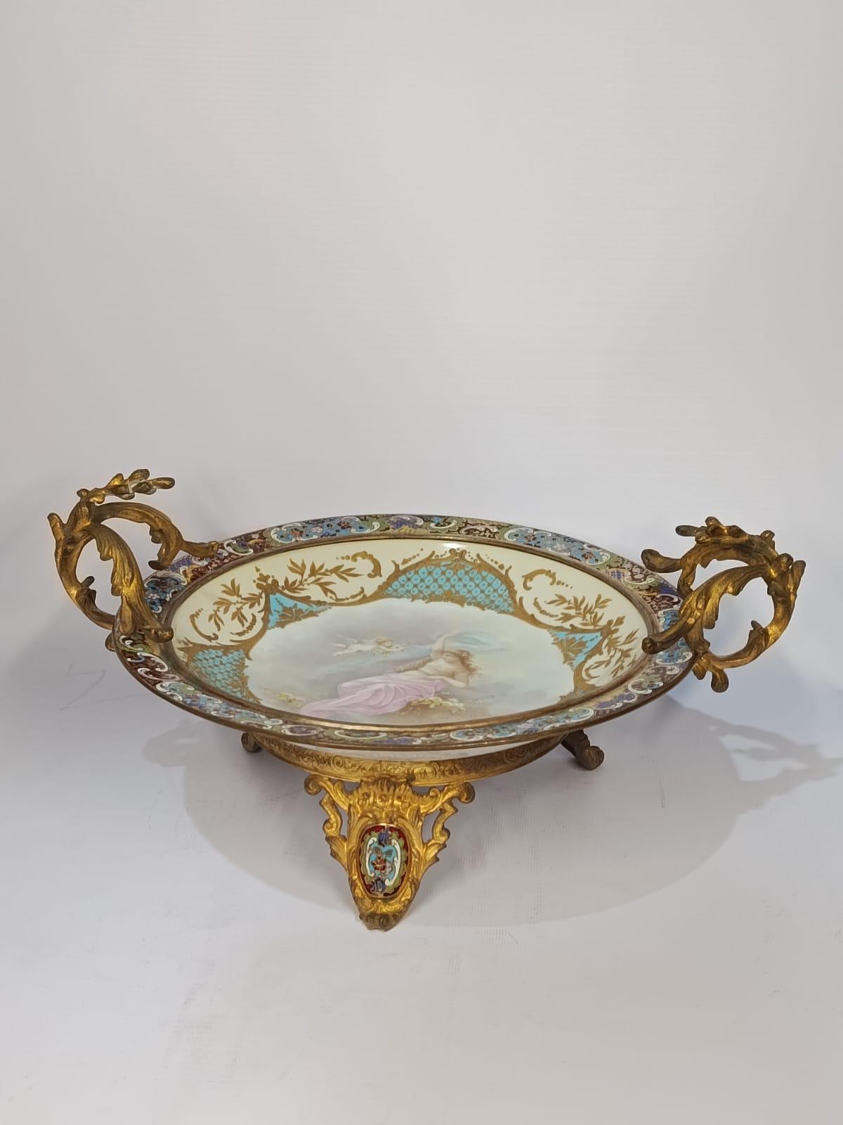 Napoleone III Centrotavola di Sèvres in bronzo e cloisonne in vendita
