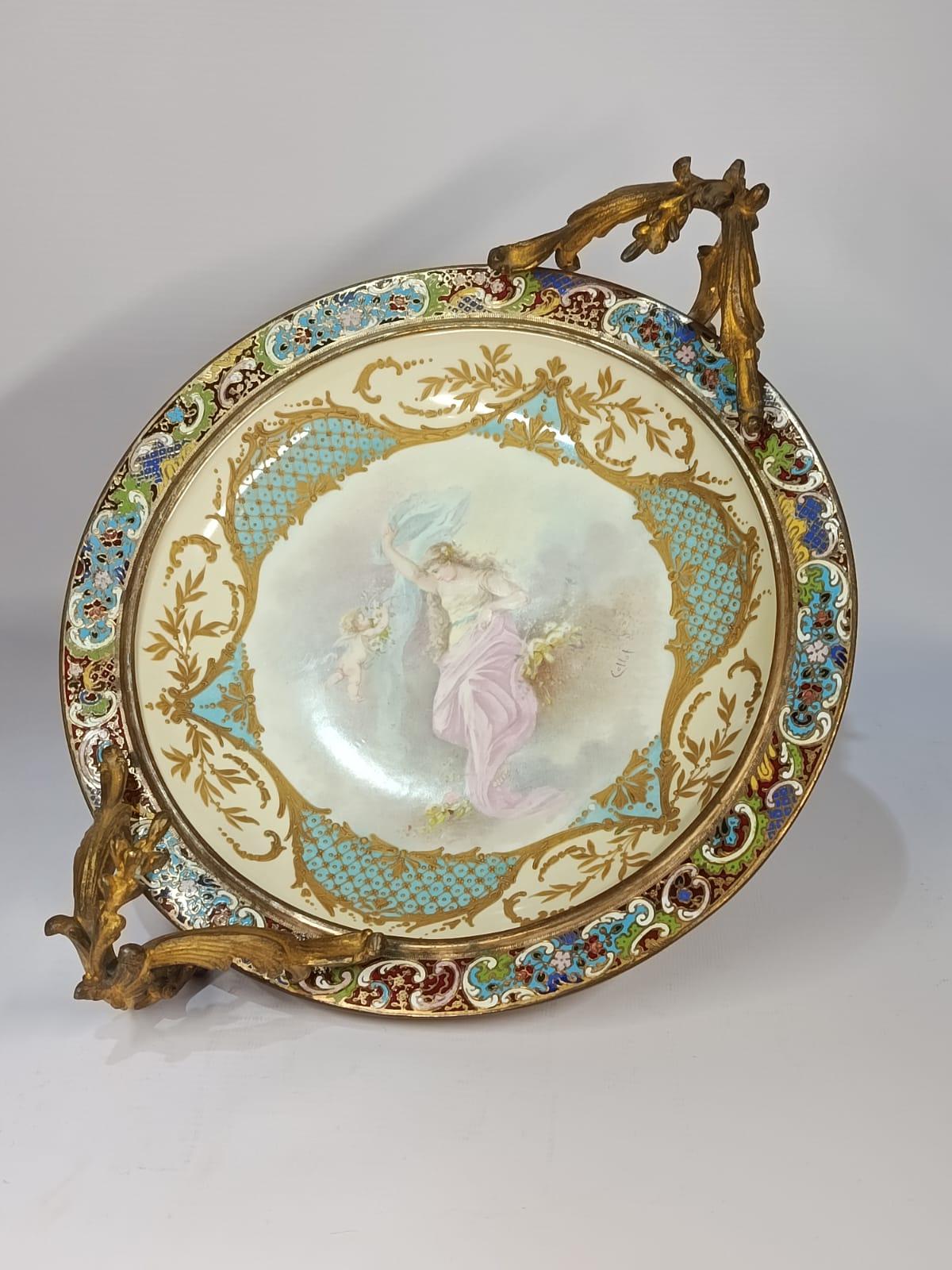 Bronzo Centrotavola di Sèvres in bronzo e cloisonne in vendita