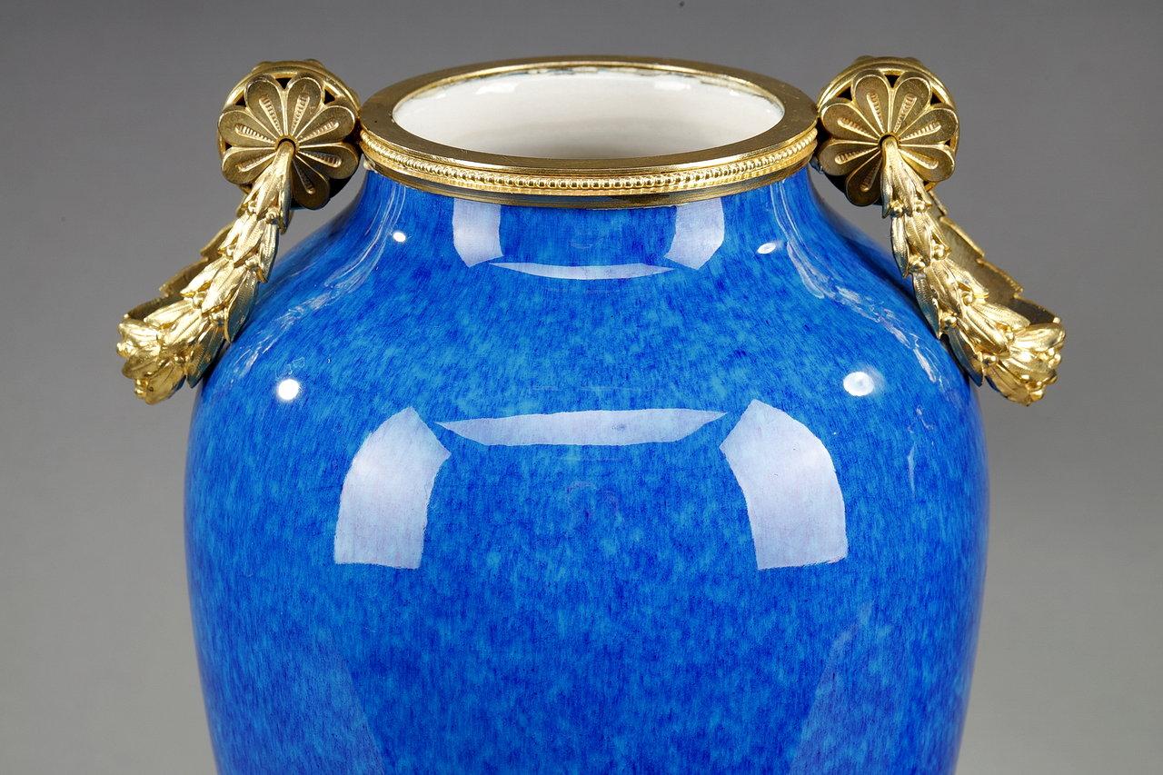Sèvres Ceramic Vases with Blue Monochrome Decoration Attributed to Paul Milet For Sale 1