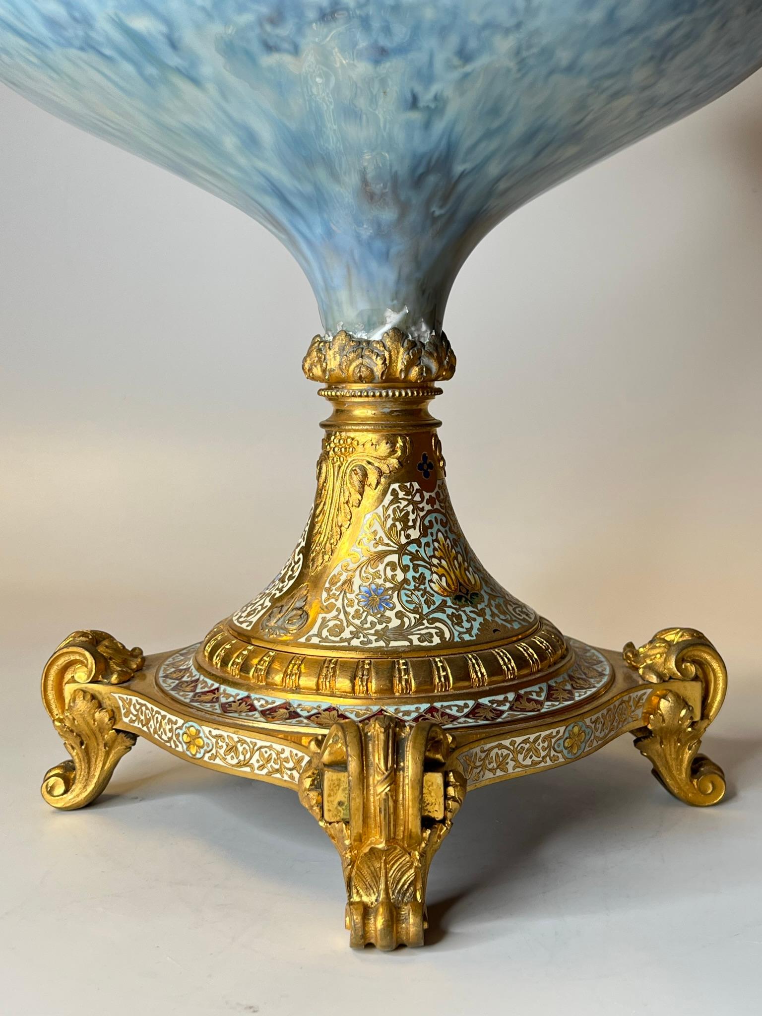Sevres Schale aus blau glasierter und Champleve-Emaille-Bronze in Sevres-Eierschale im Angebot 9