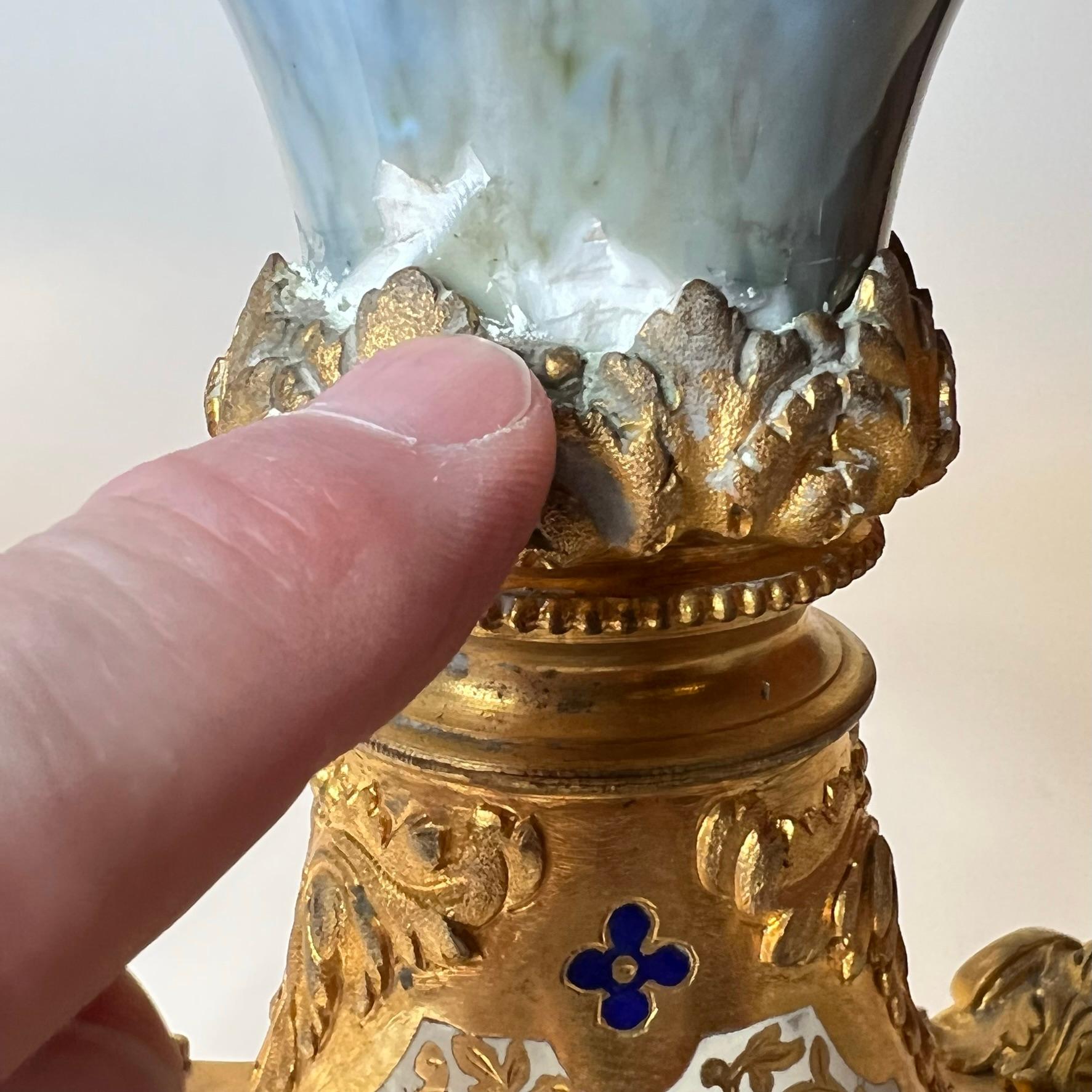 Sevres Schale aus blau glasierter und Champleve-Emaille-Bronze in Sevres-Eierschale im Angebot 10