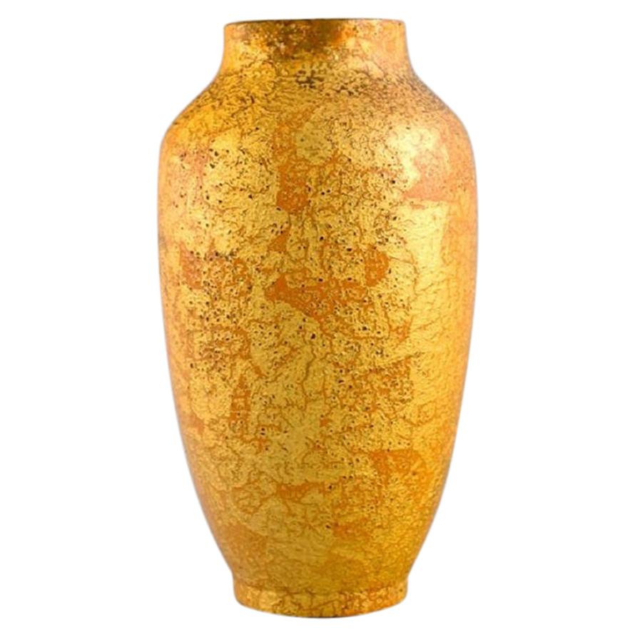 Sevres für Delvaux, antike Vase aus Keramik mit Golddekor, ca. 1910