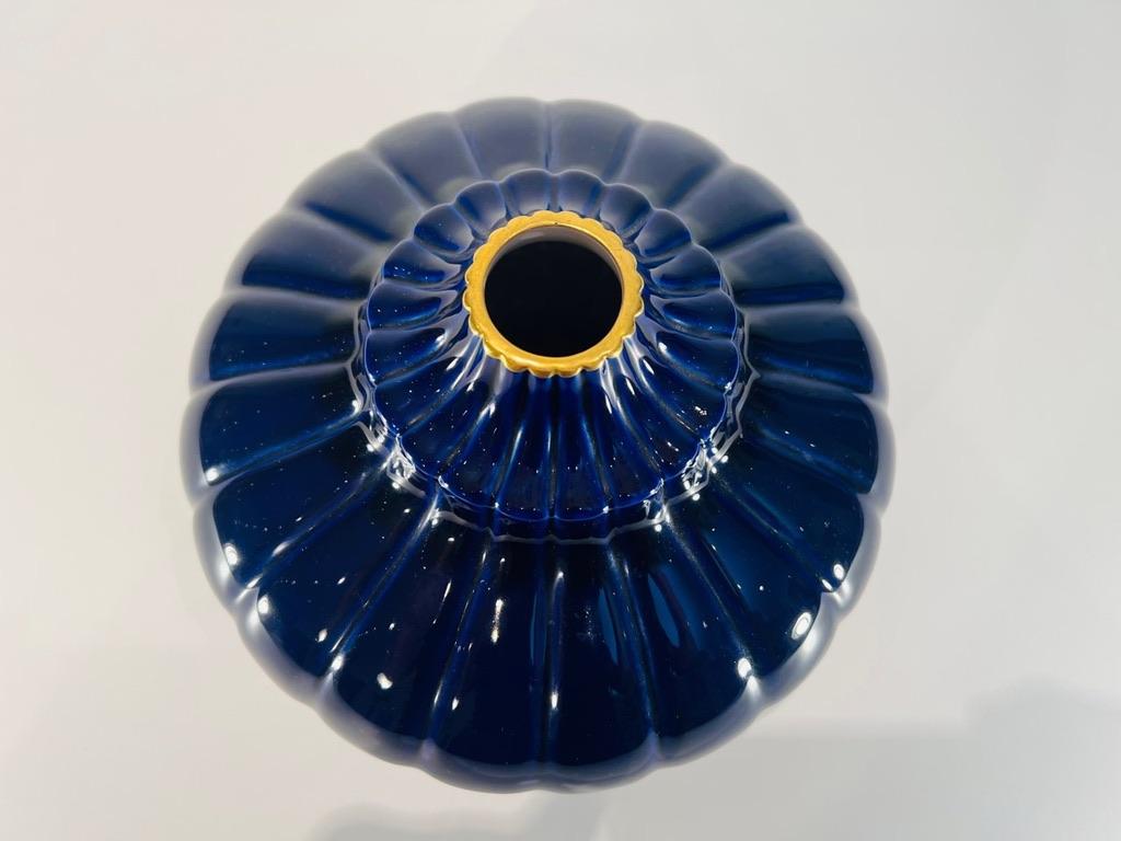 Sevres france porcelain Art Deco cobalt blue and gold signed 1930. In Good Condition For Sale In Rio De Janeiro, RJ