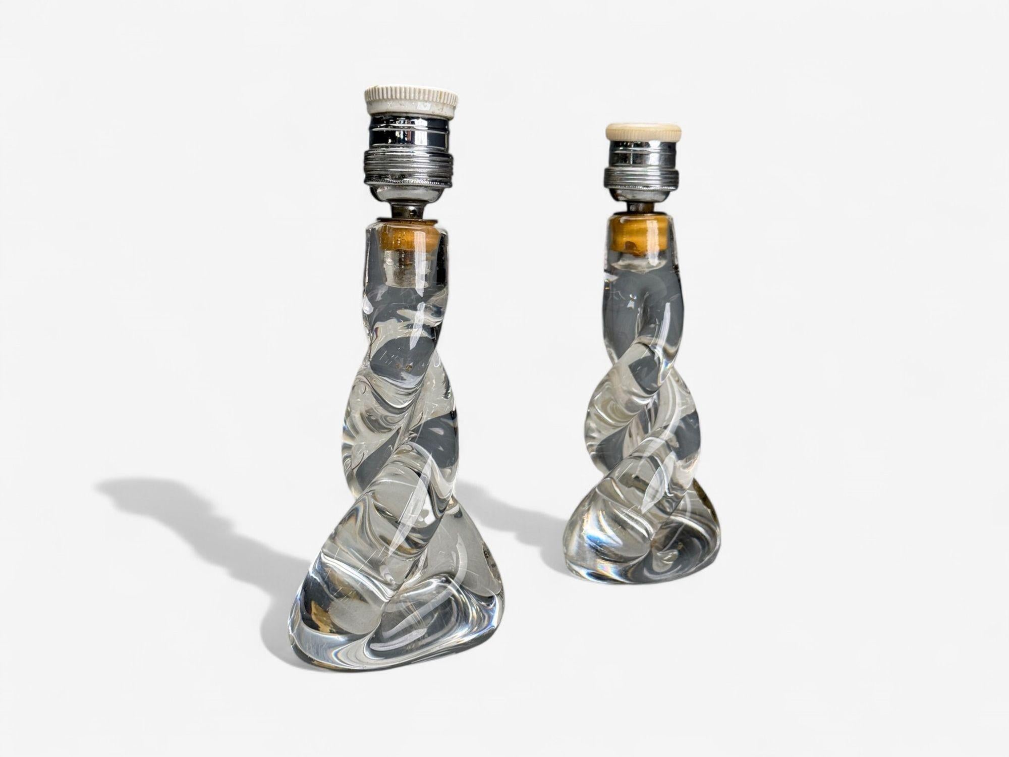 Mid-Century moderno Sevres, French Modern, Glass, Brass, Small Table Lamps, France, 1960s in vendita