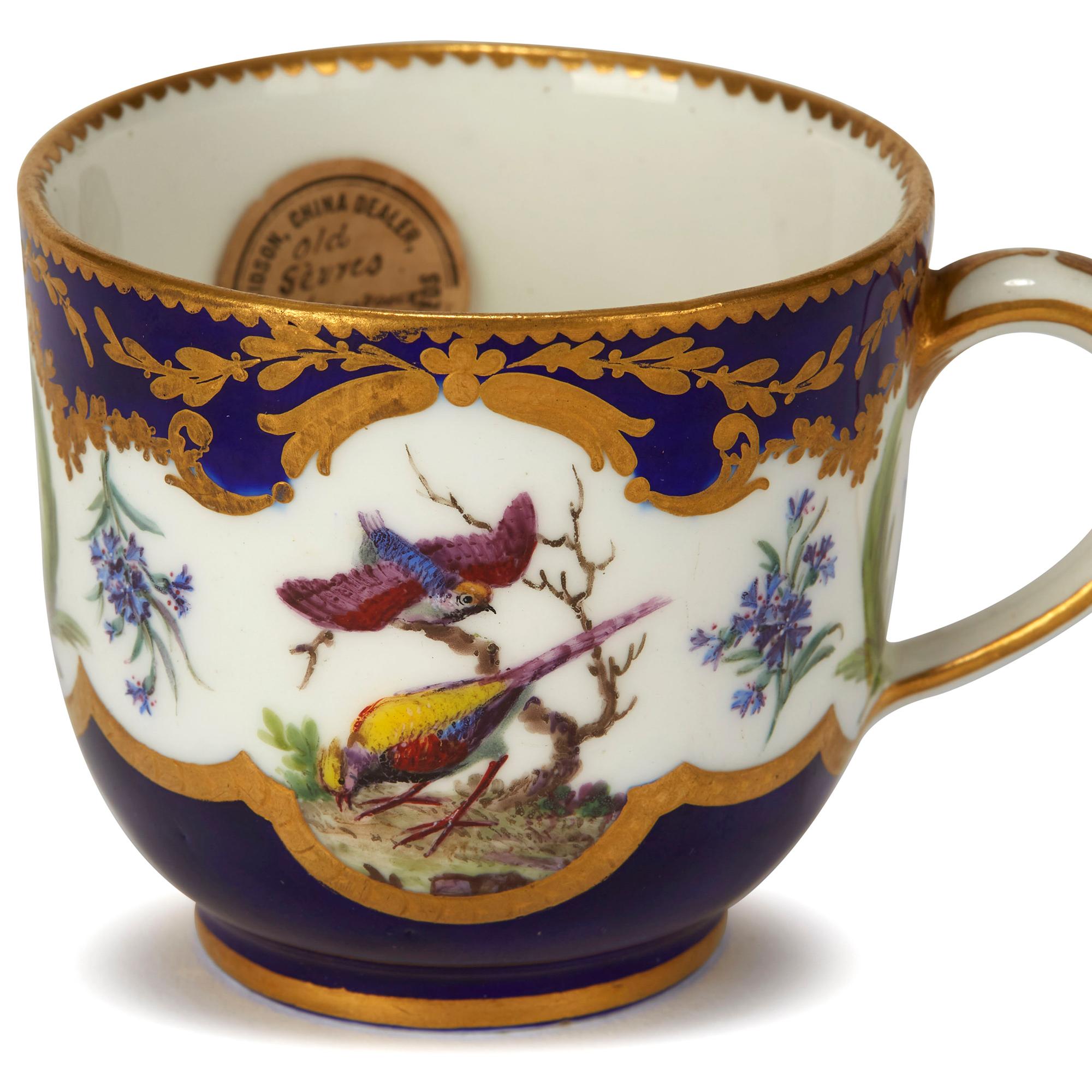 Sèvres French Porcelain Hand Painted and Gilded Teacup, circa 1752 4