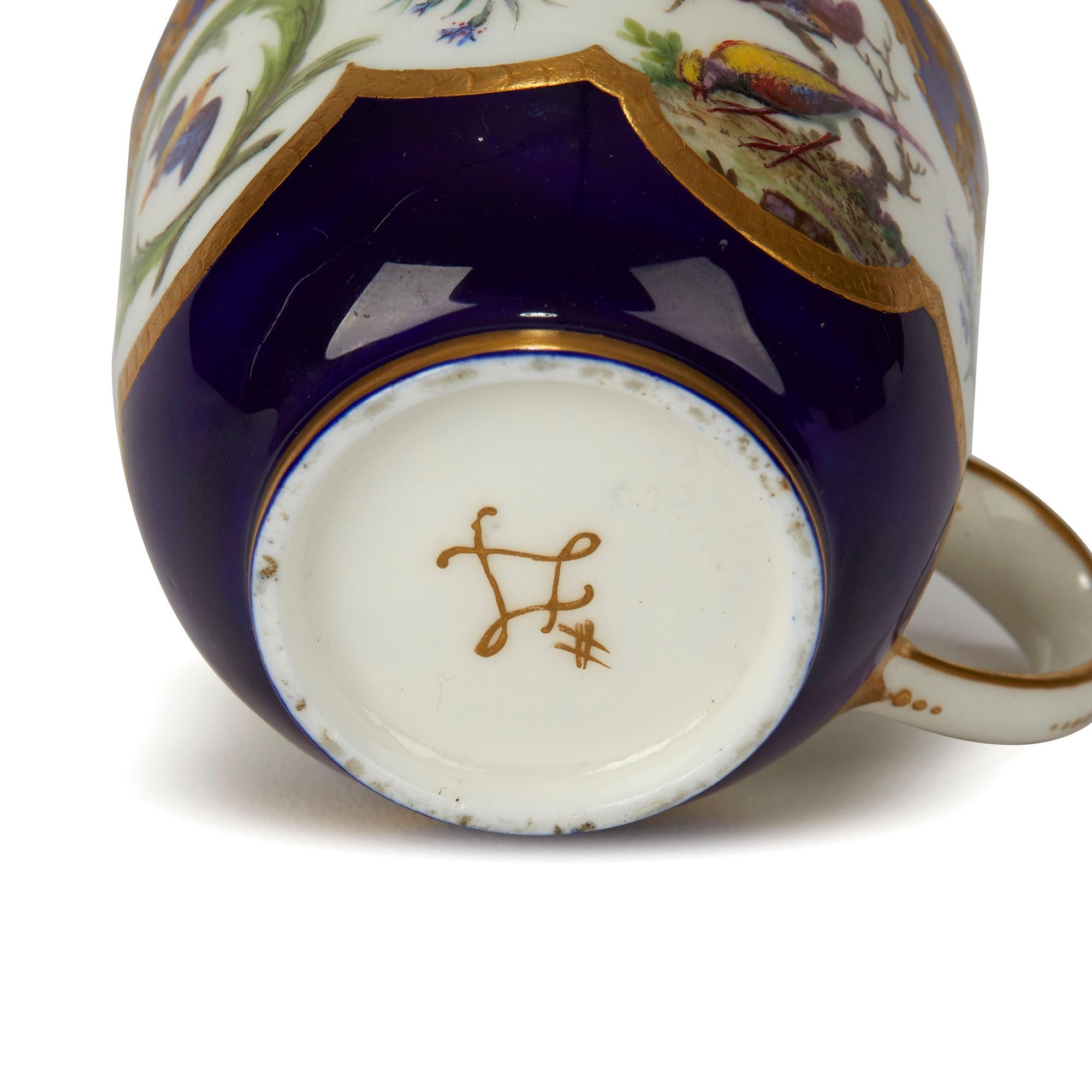 Sèvres French Porcelain Hand Painted and Gilded Teacup, circa 1752 In Good Condition In Bishop's Stortford, Hertfordshire