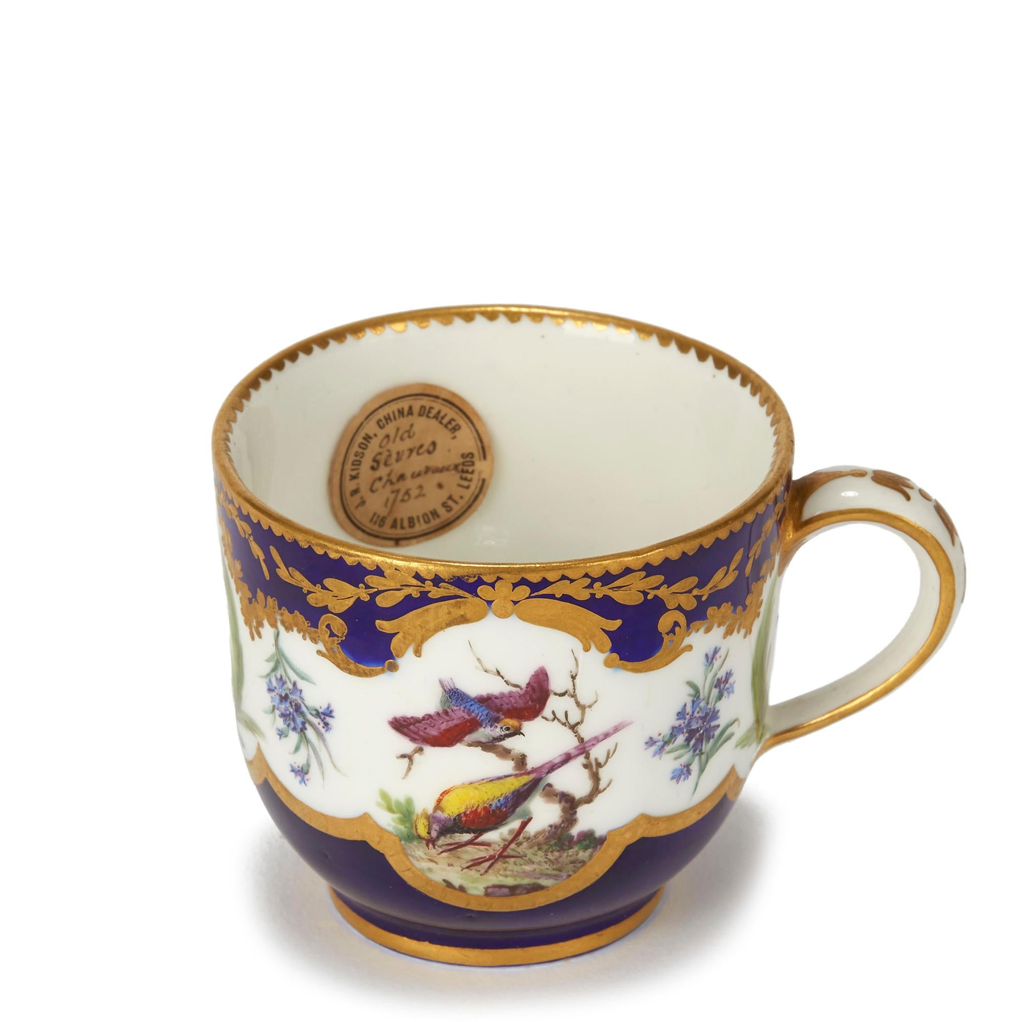 Sèvres French Porcelain Hand Painted and Gilded Teacup, circa 1752 3