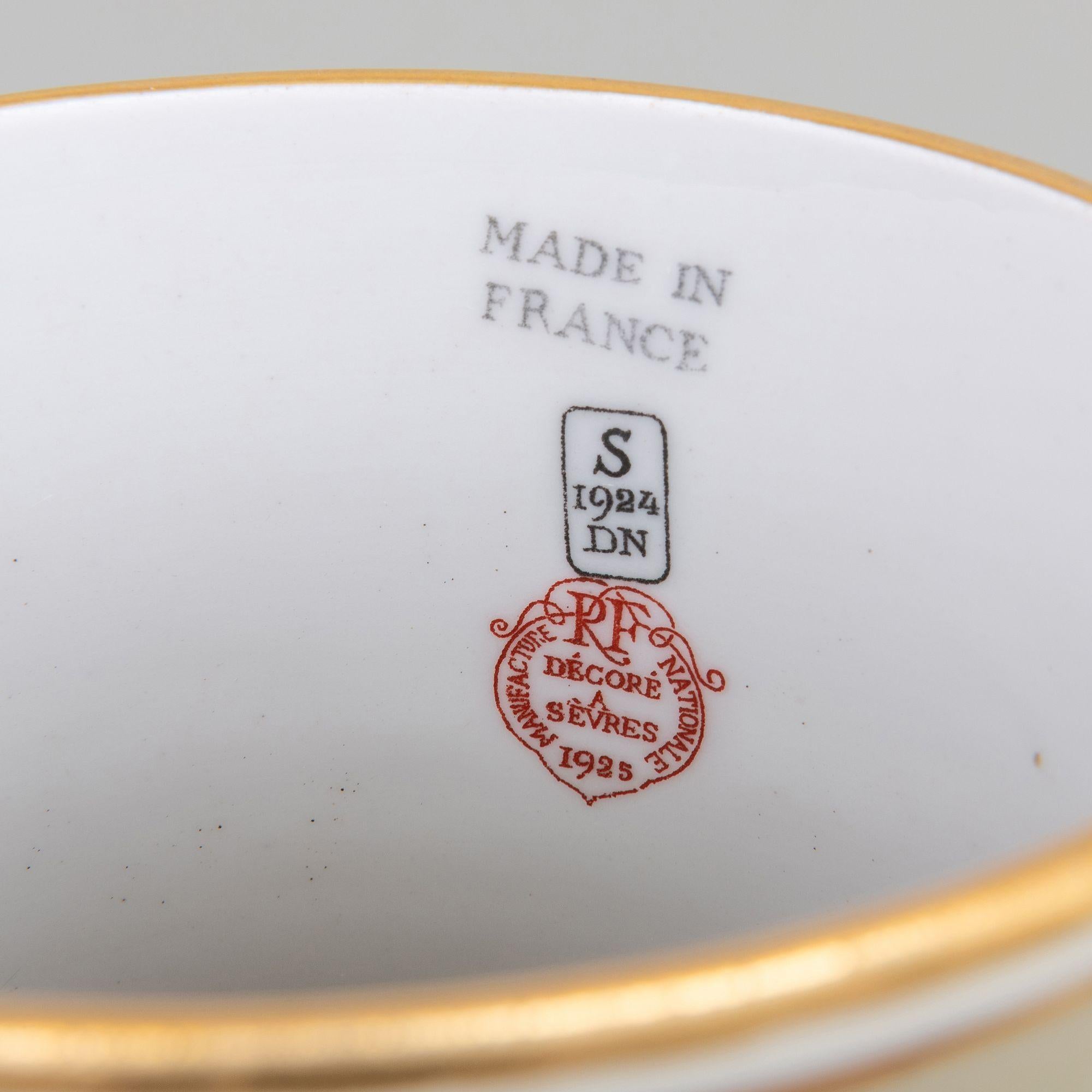 Français Sèvres, grand vase en porcelaine Art déco, France, 1924 en vente